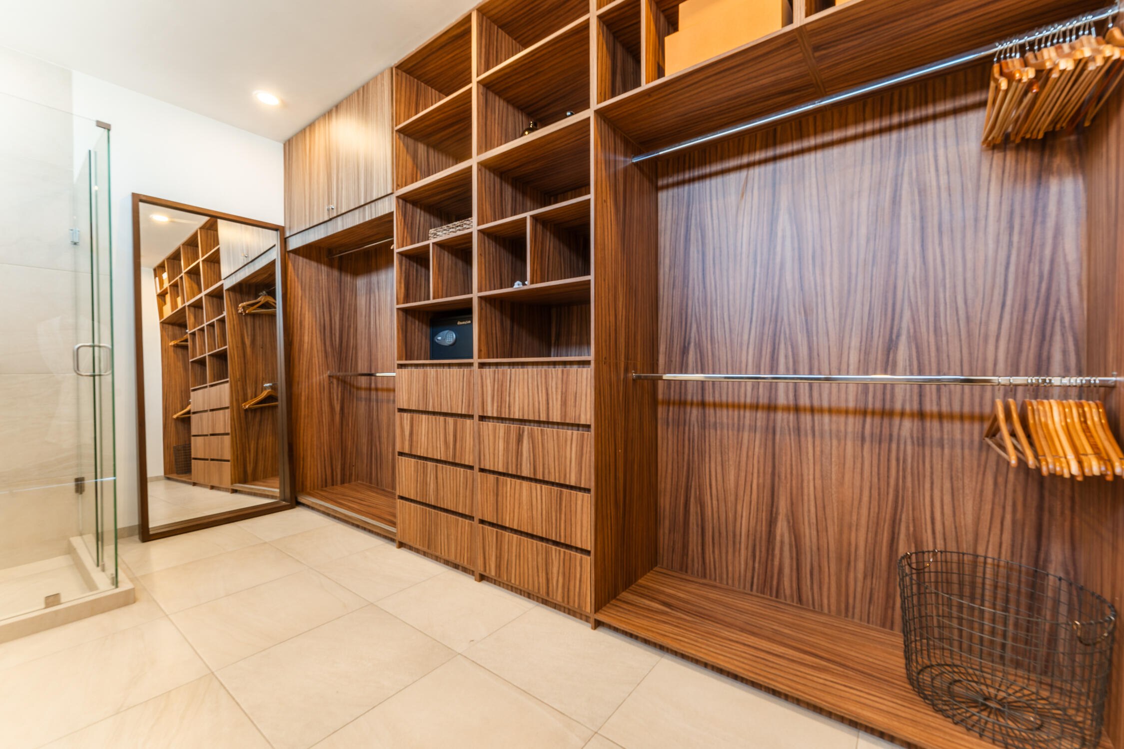 MLS #25-2148 image #13