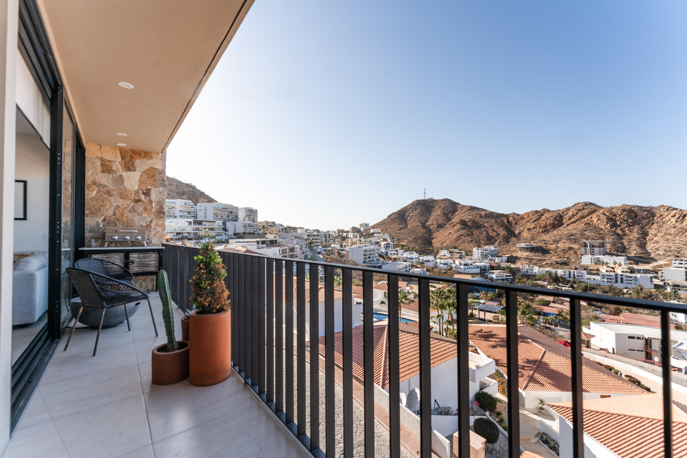 MLS #25-2148 image #15