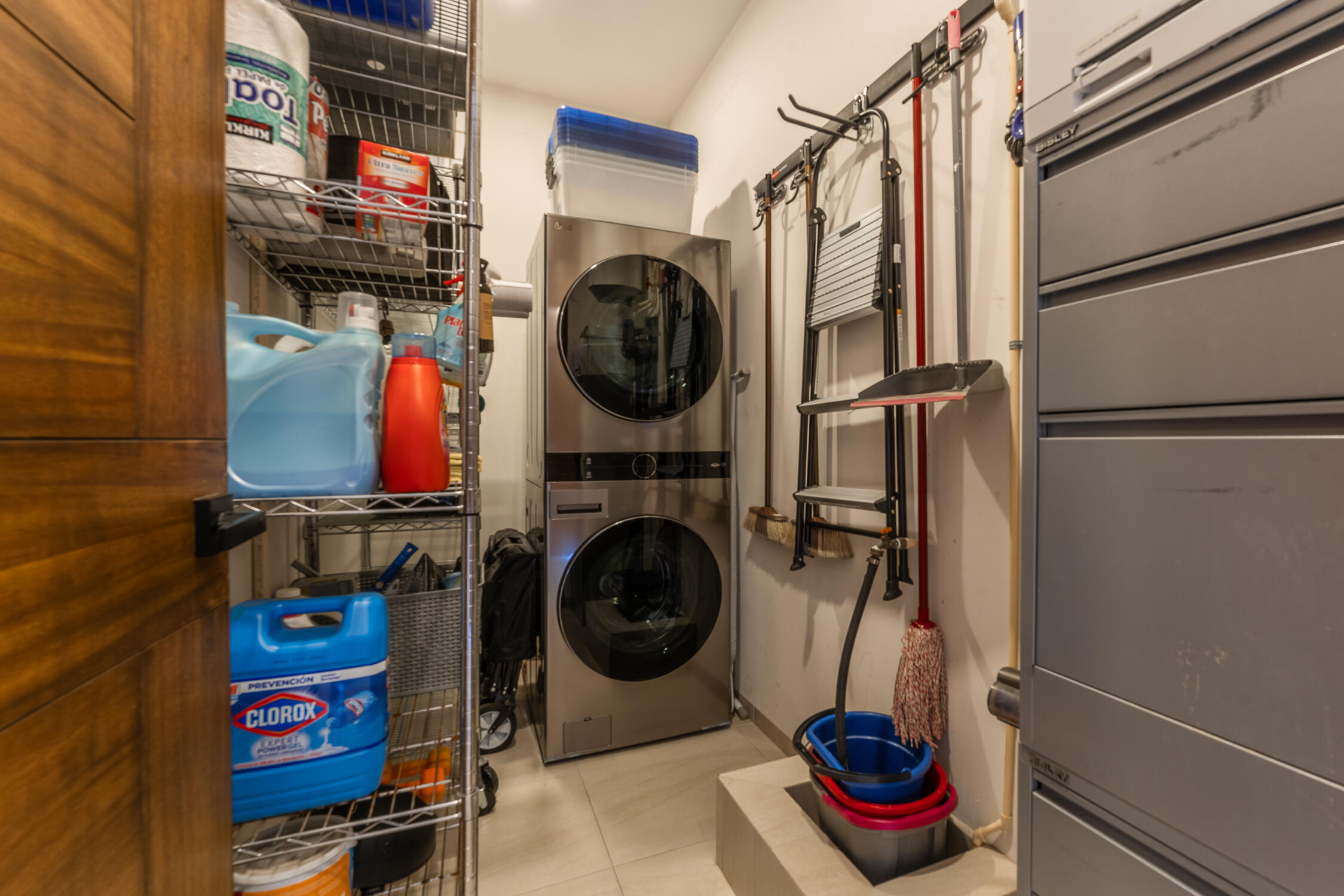 MLS #25-2148 image #19