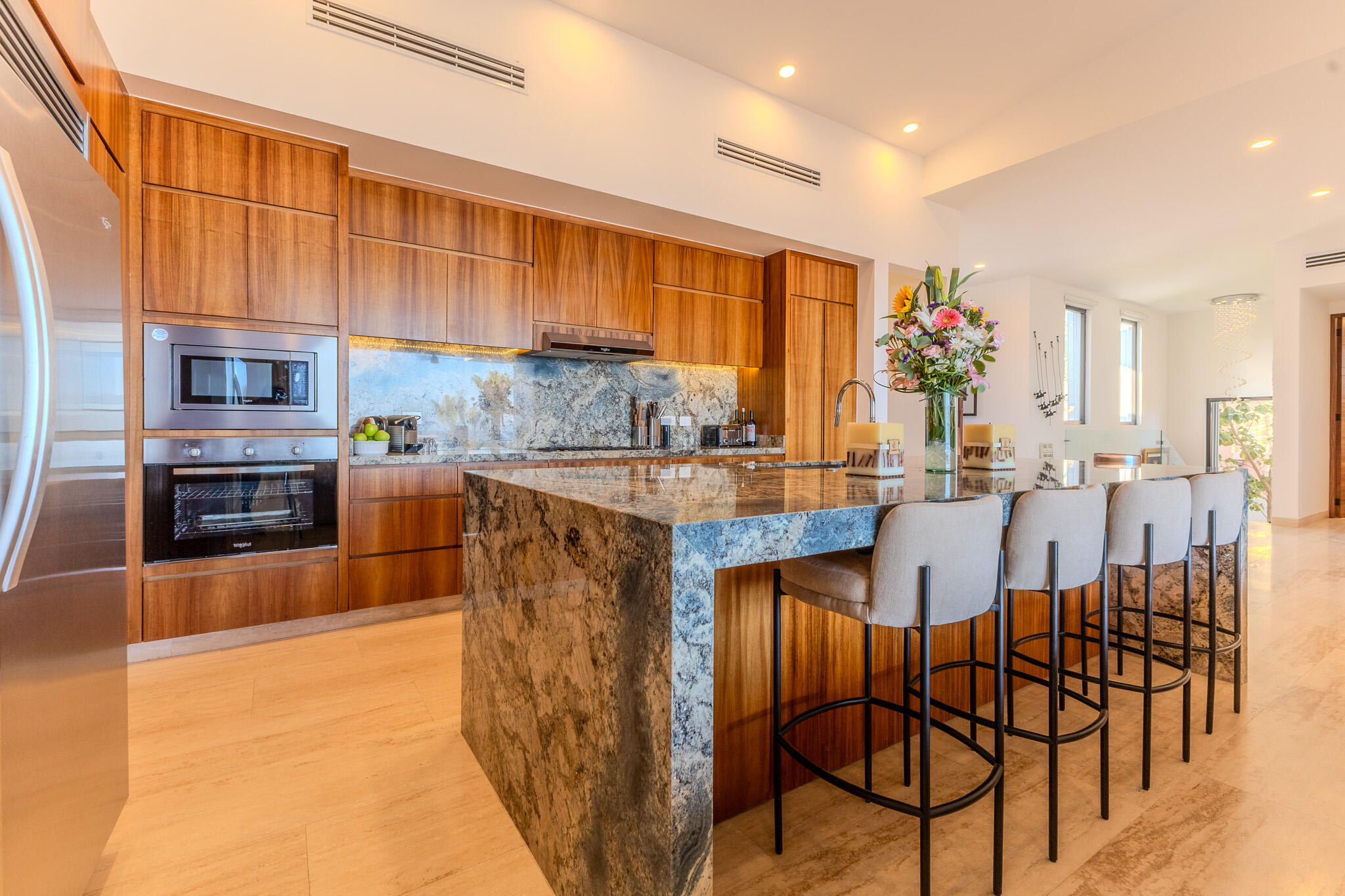 MLS #25-2182 image #14