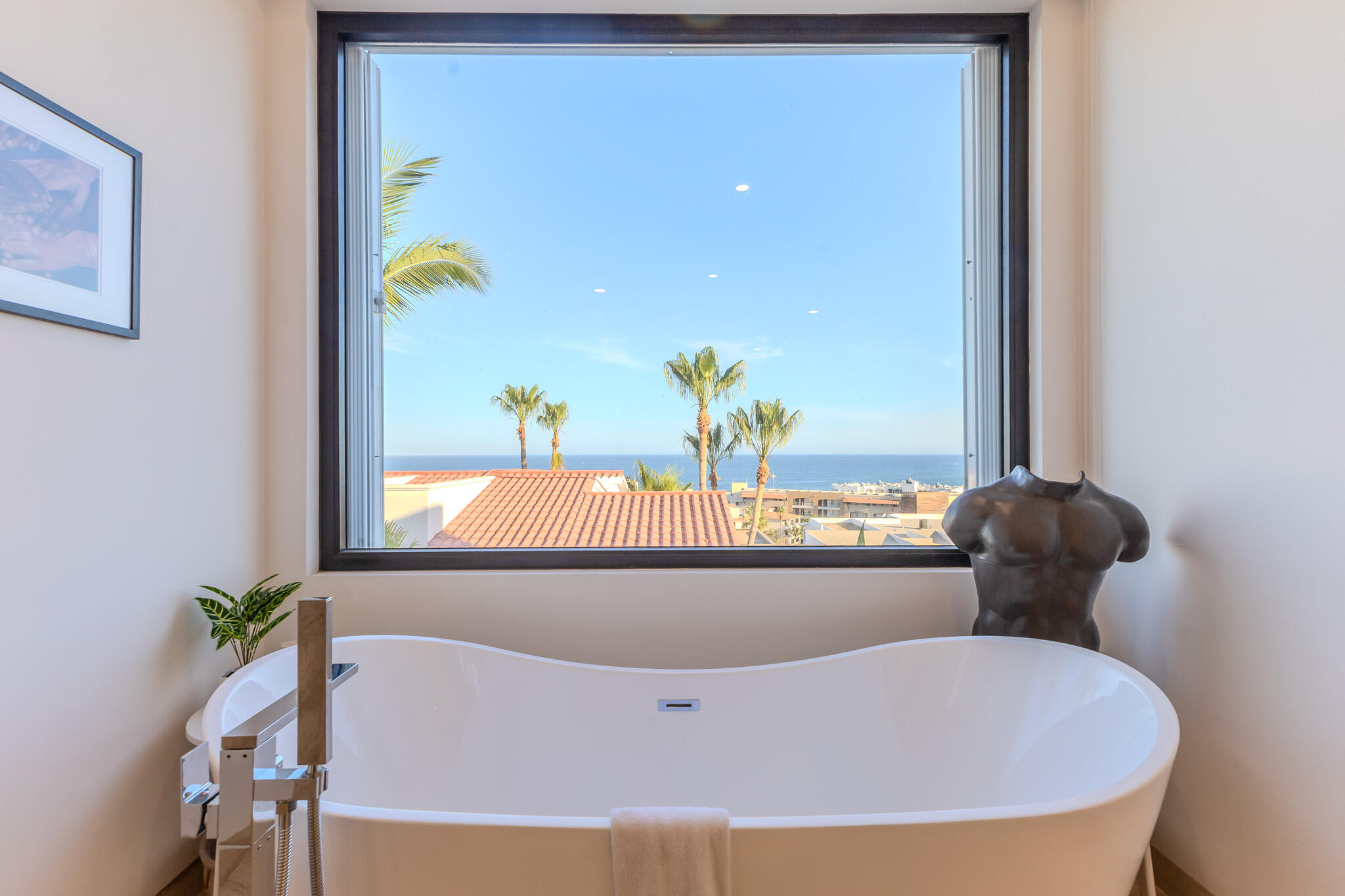 MLS #25-2182 image #30