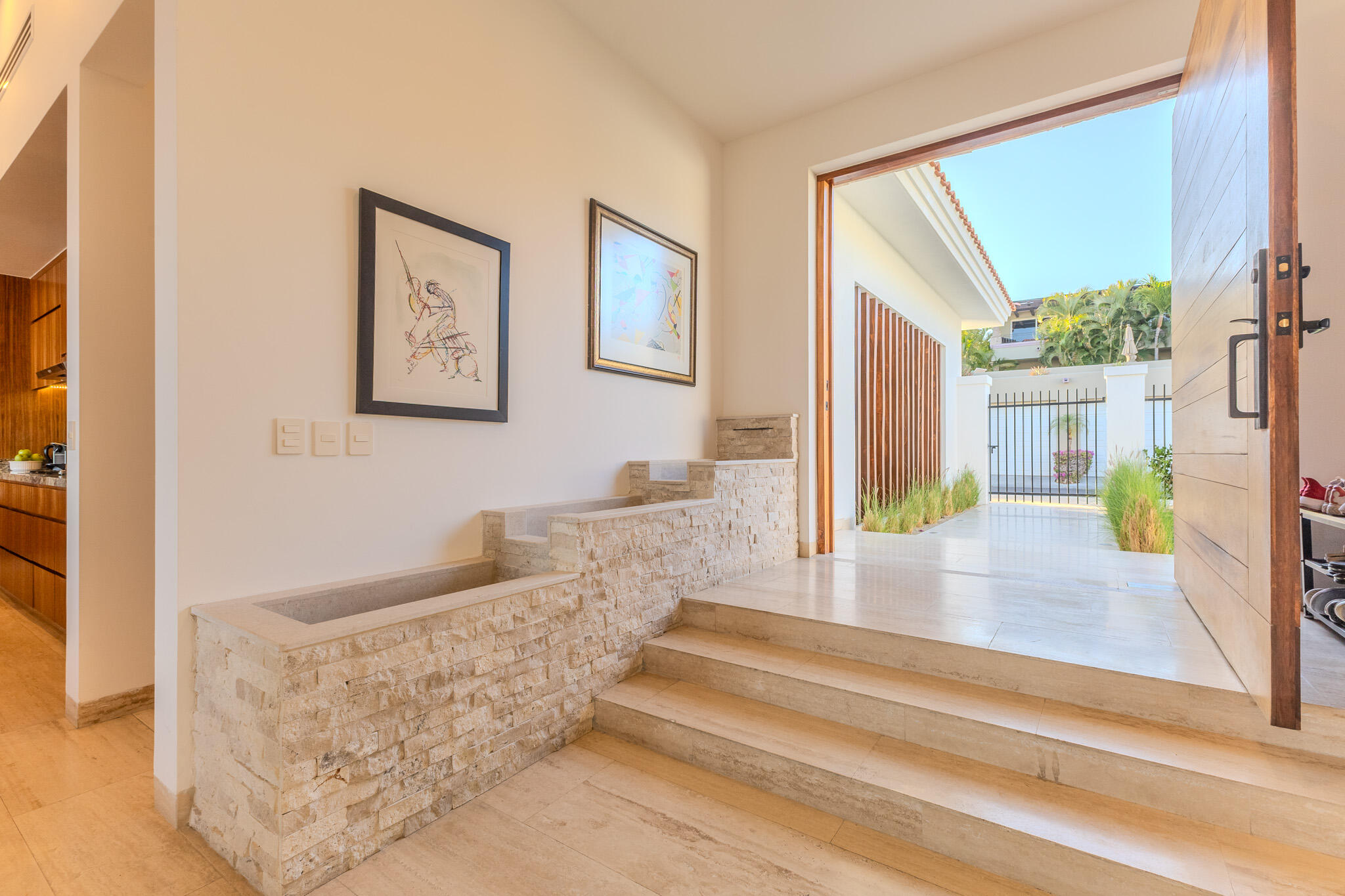 MLS #25-2182 image #7