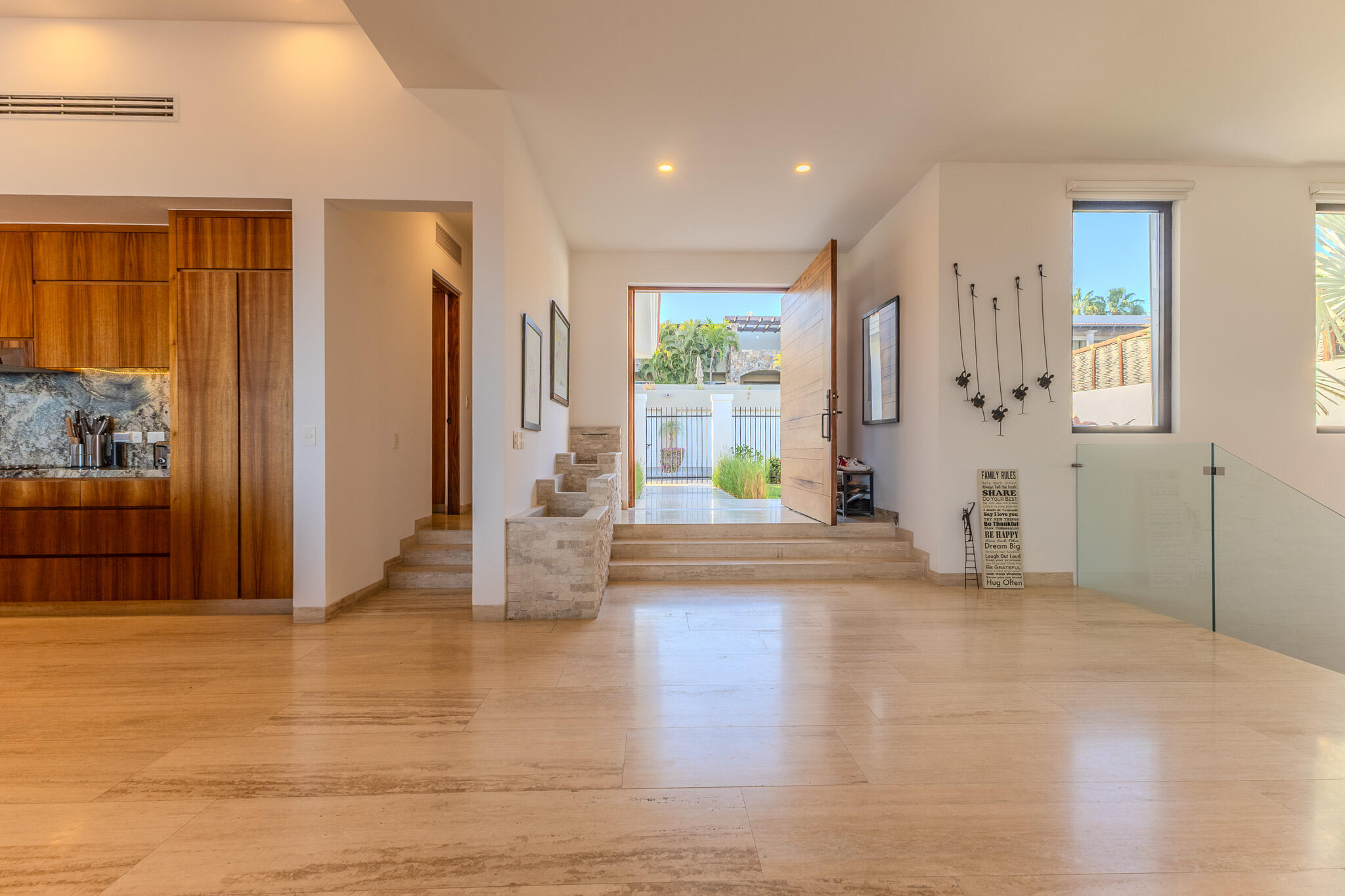 MLS #25-2182 image #8