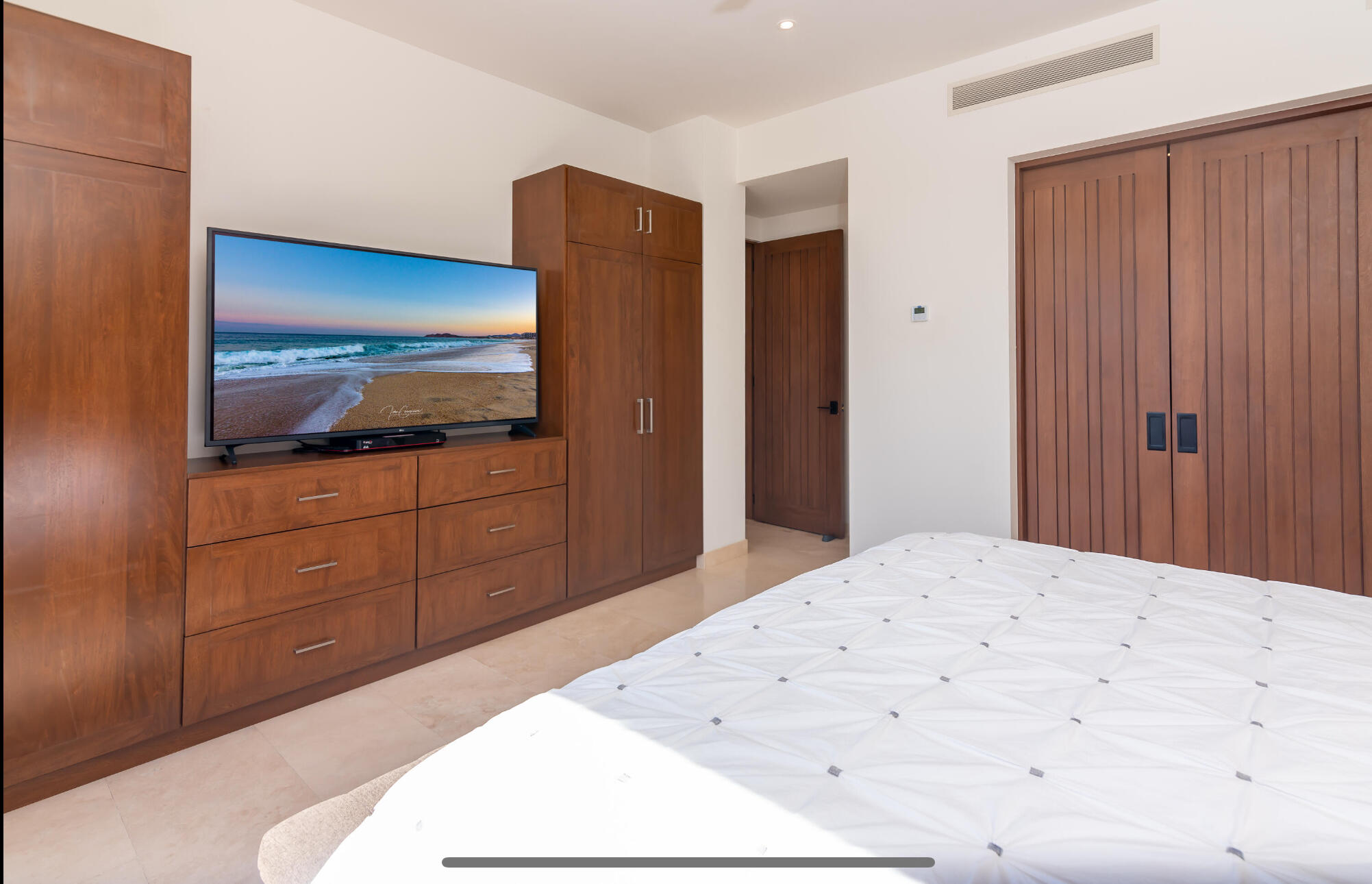 MLS #25-2193 image #15