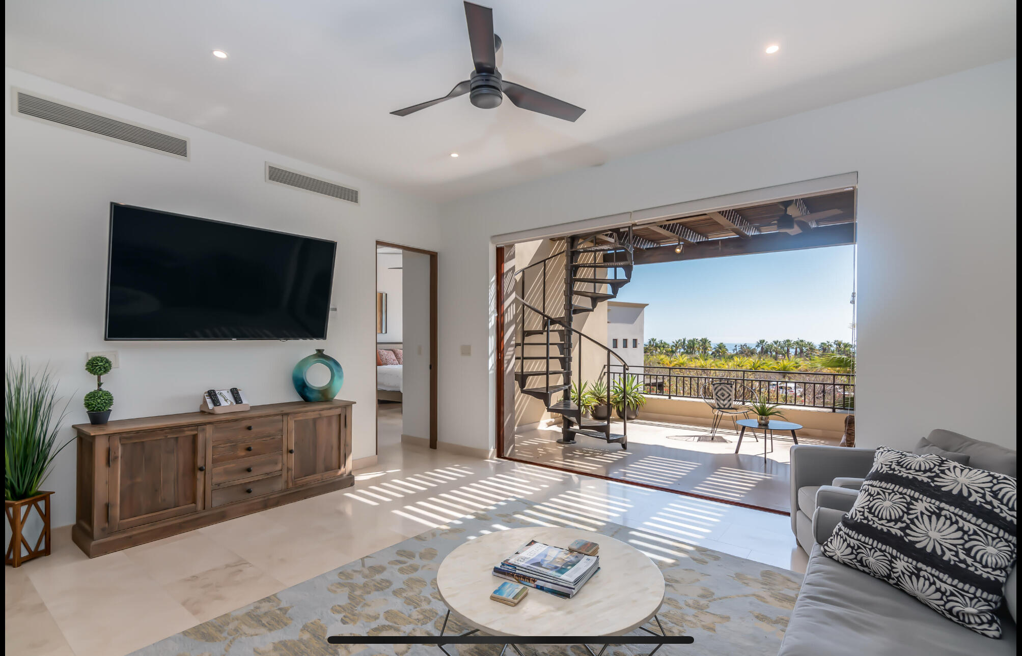 MLS #25-2193 image #24