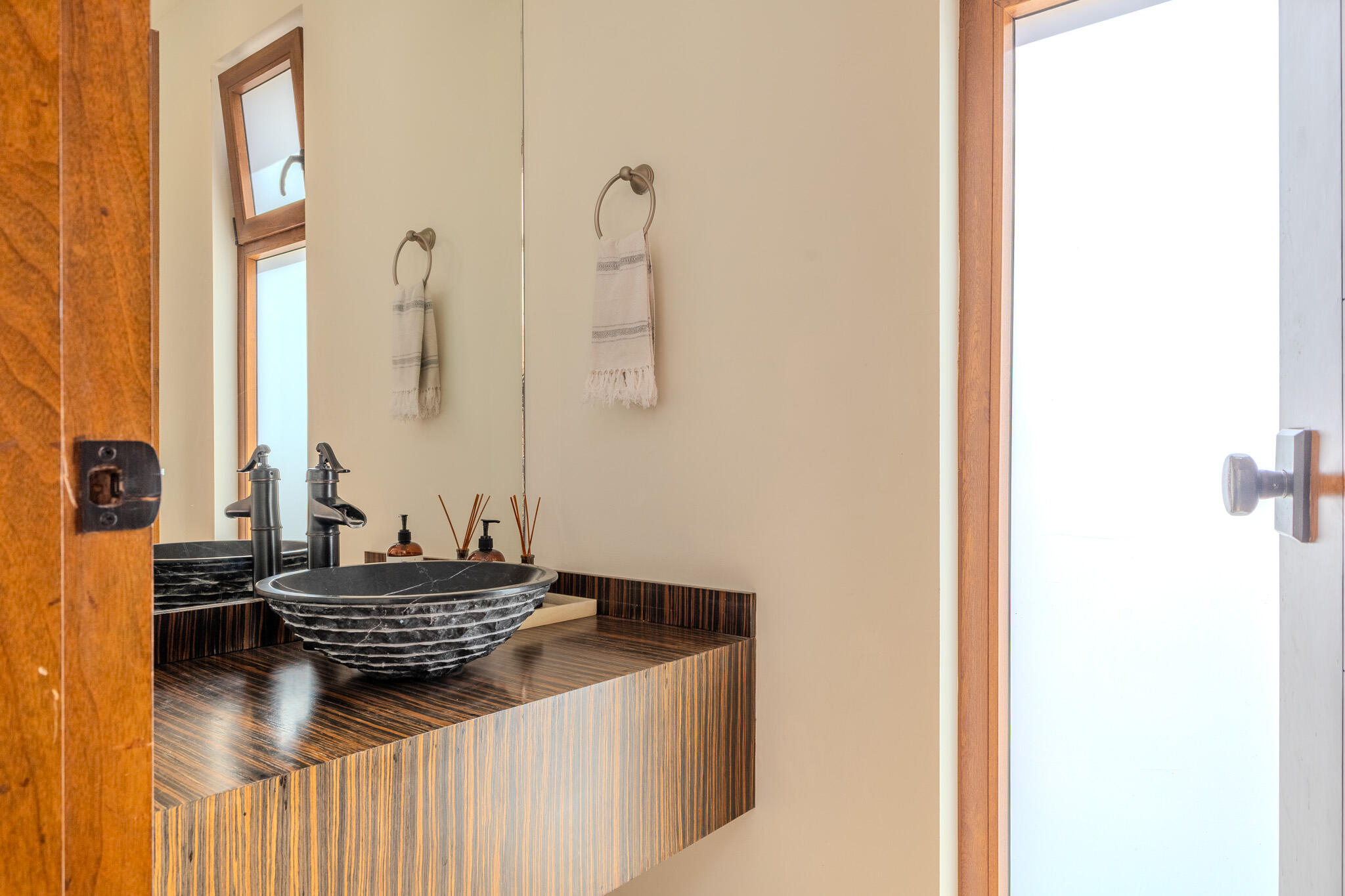 MLS #25-2197 image #11