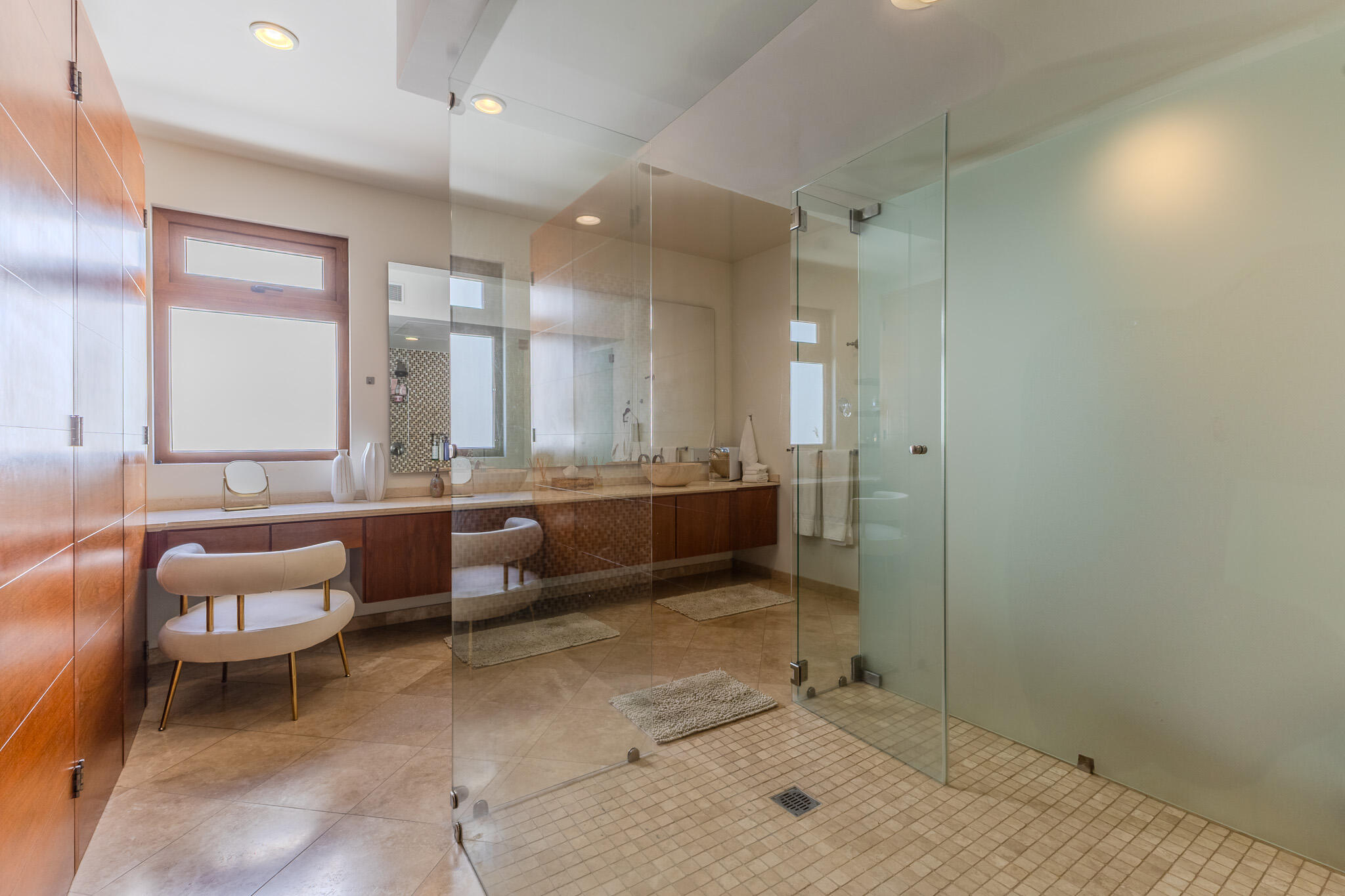 MLS #25-2197 image #38