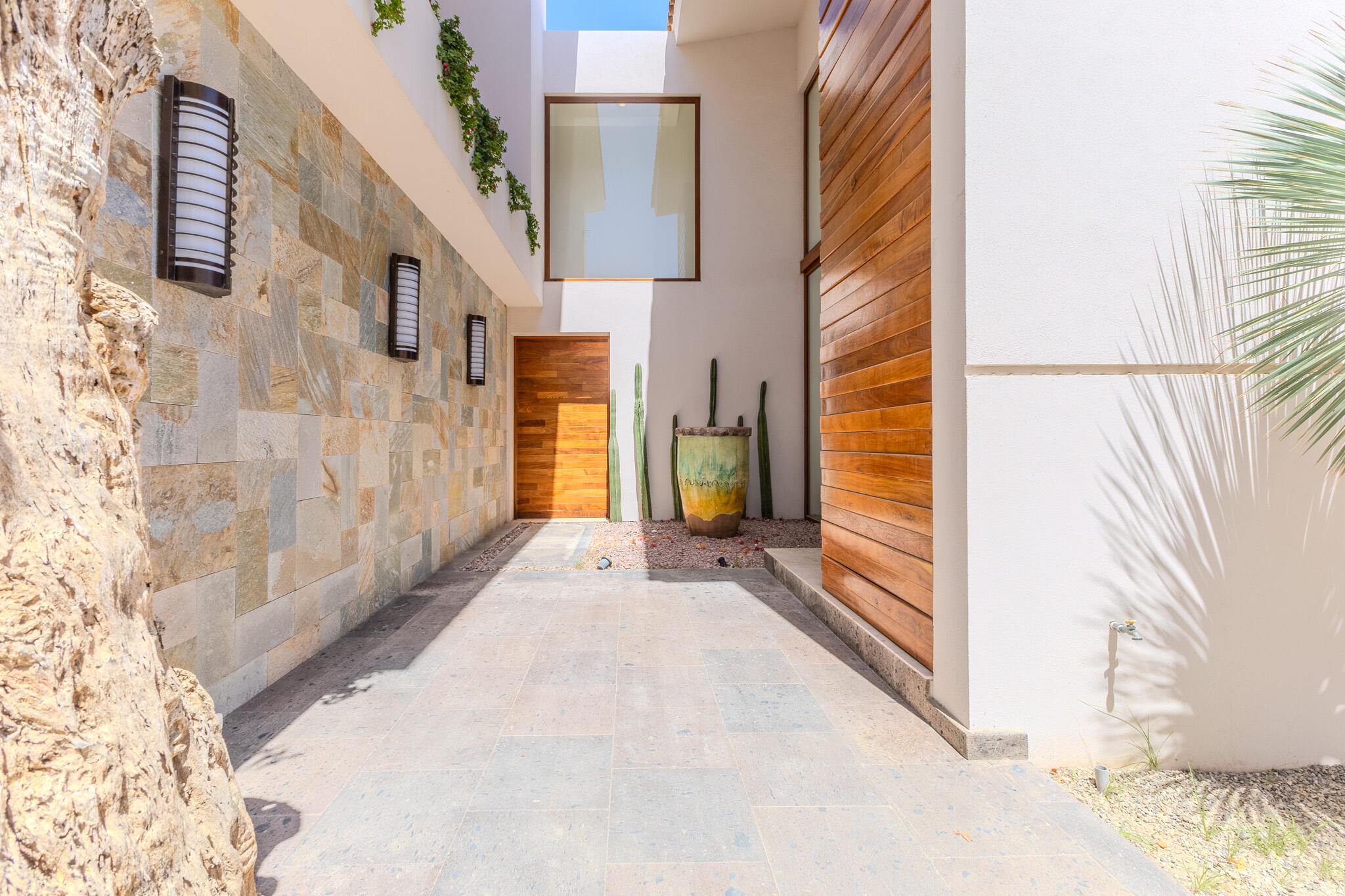 MLS #25-2197 image #9