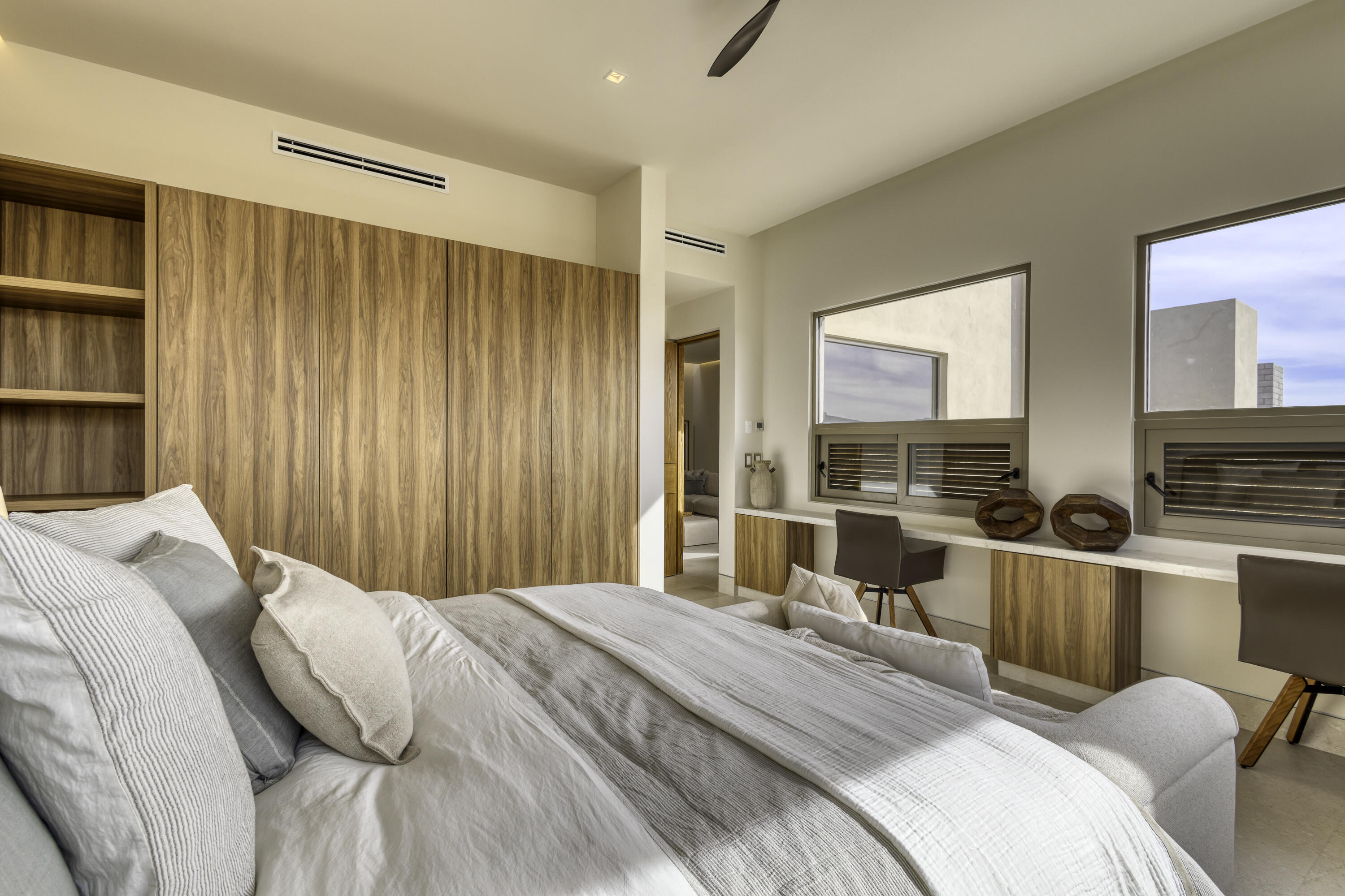 MLS #25-2209 image #36