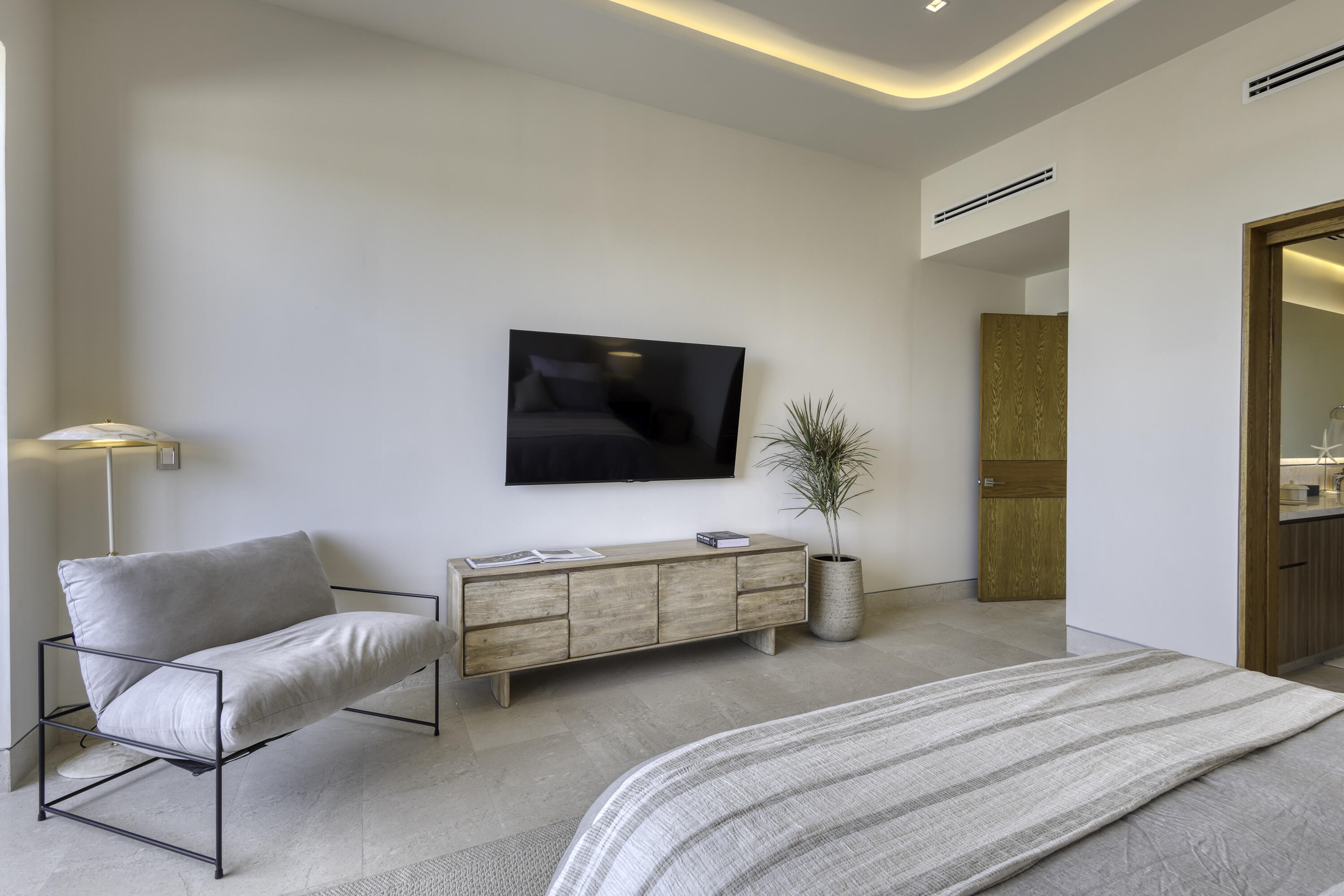 MLS #25-2209 image #42