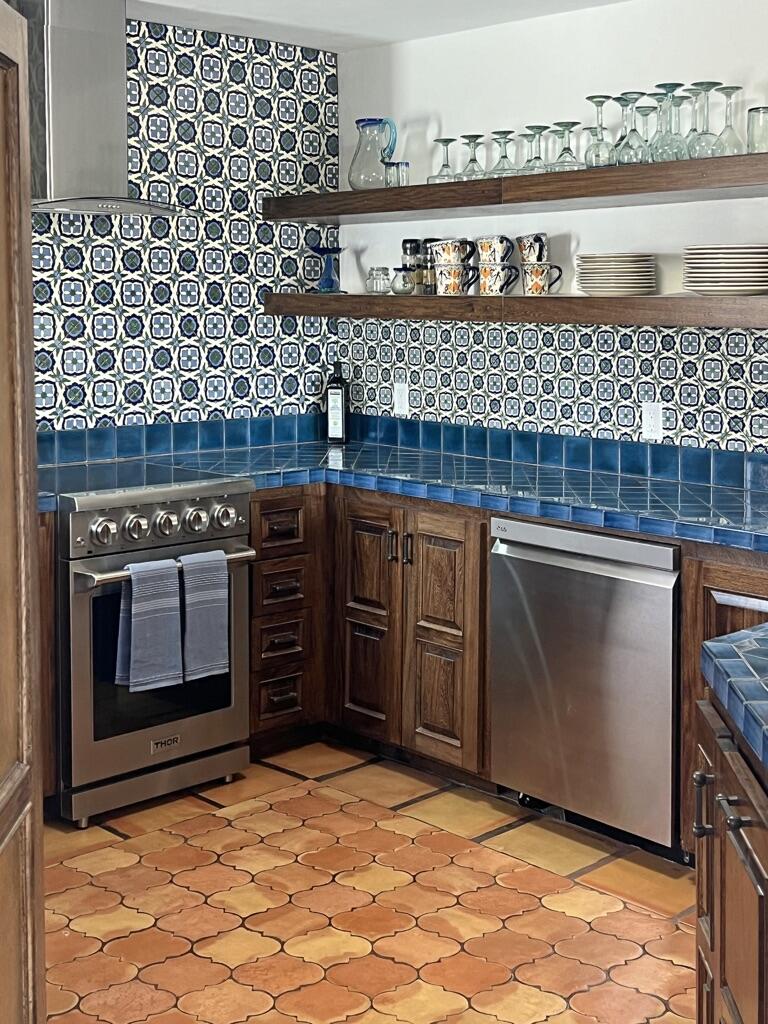 MLS #25-2261 image #25