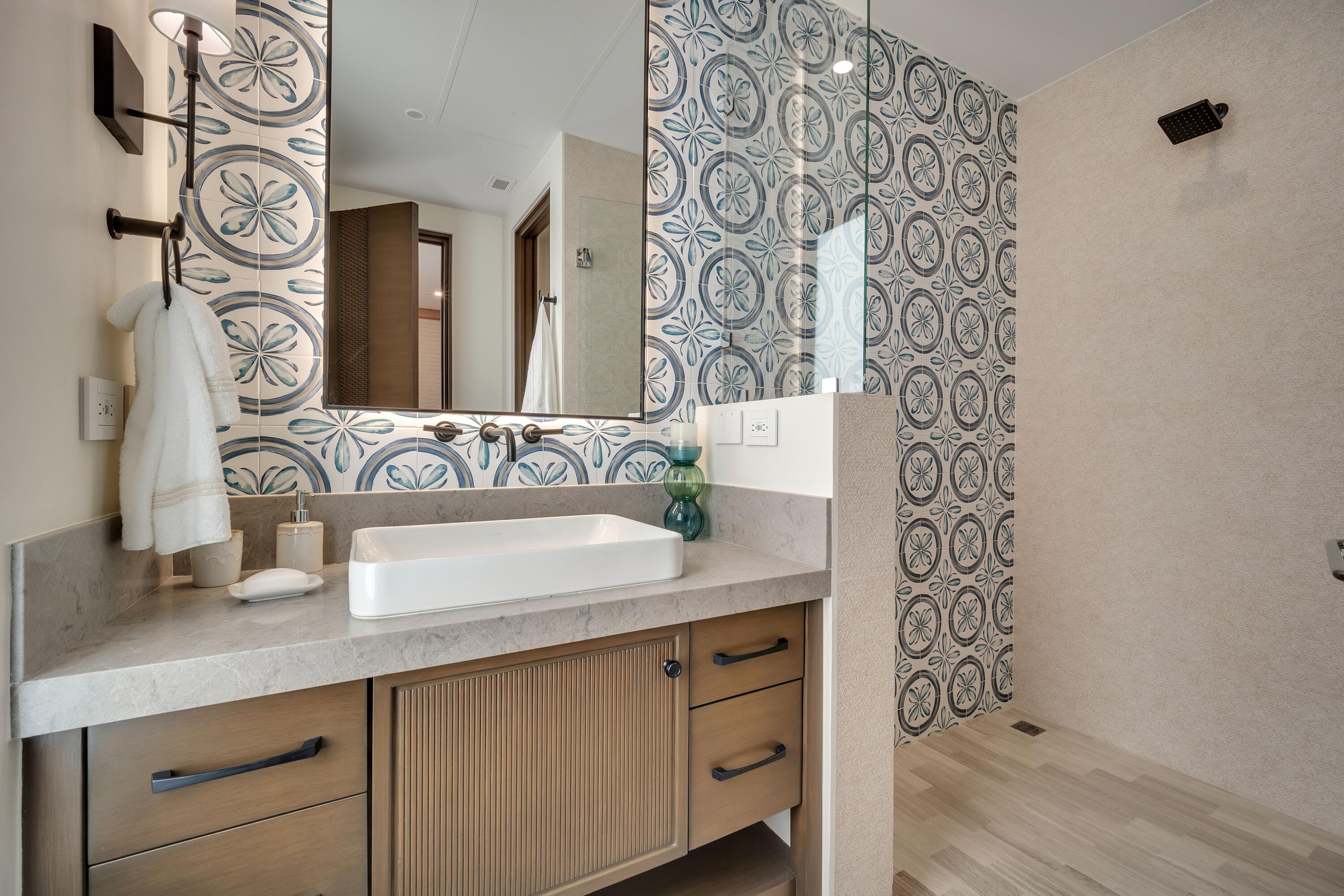 MLS #25-2333 image #19