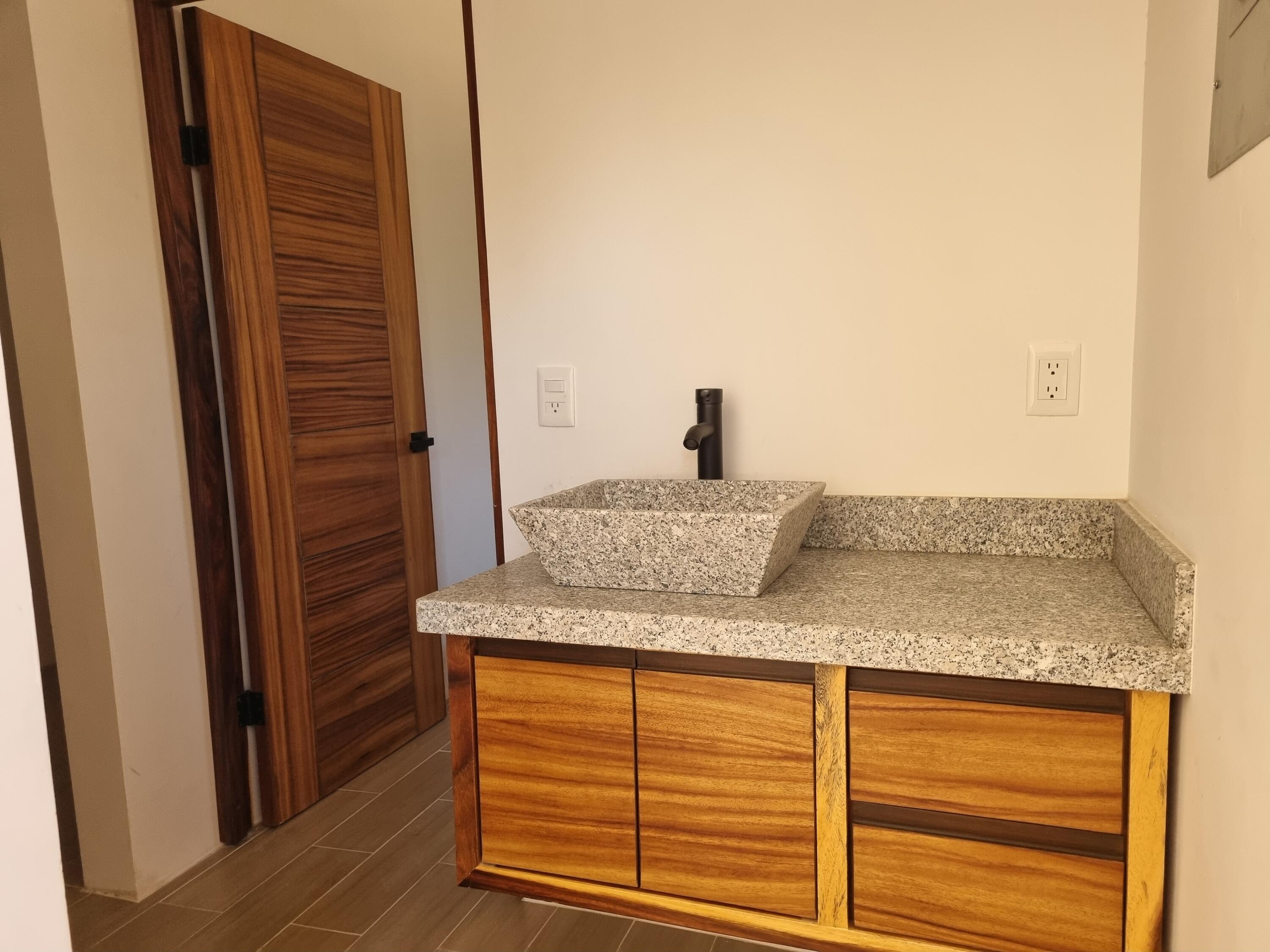 MLS #25-2356 image #17