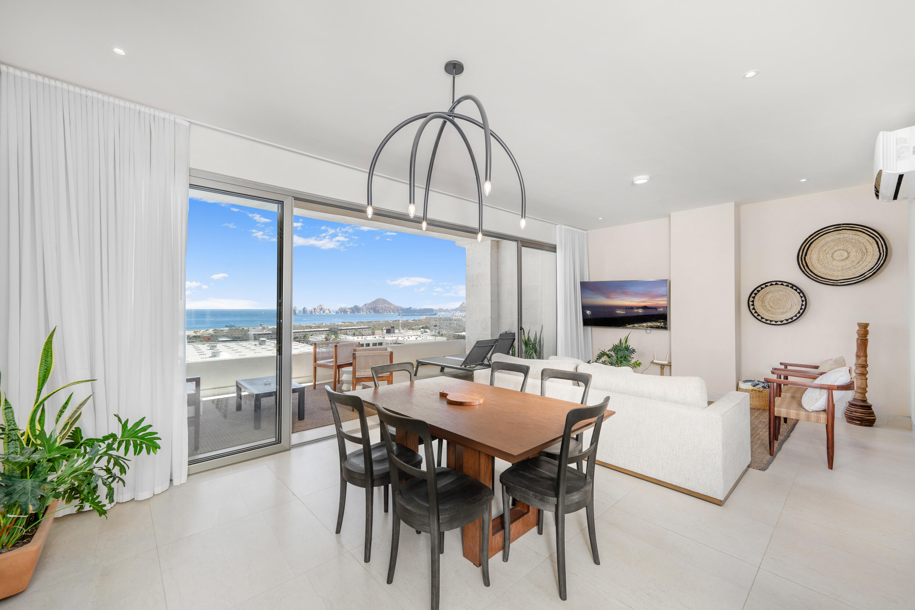 MLS #24-2107 image #1