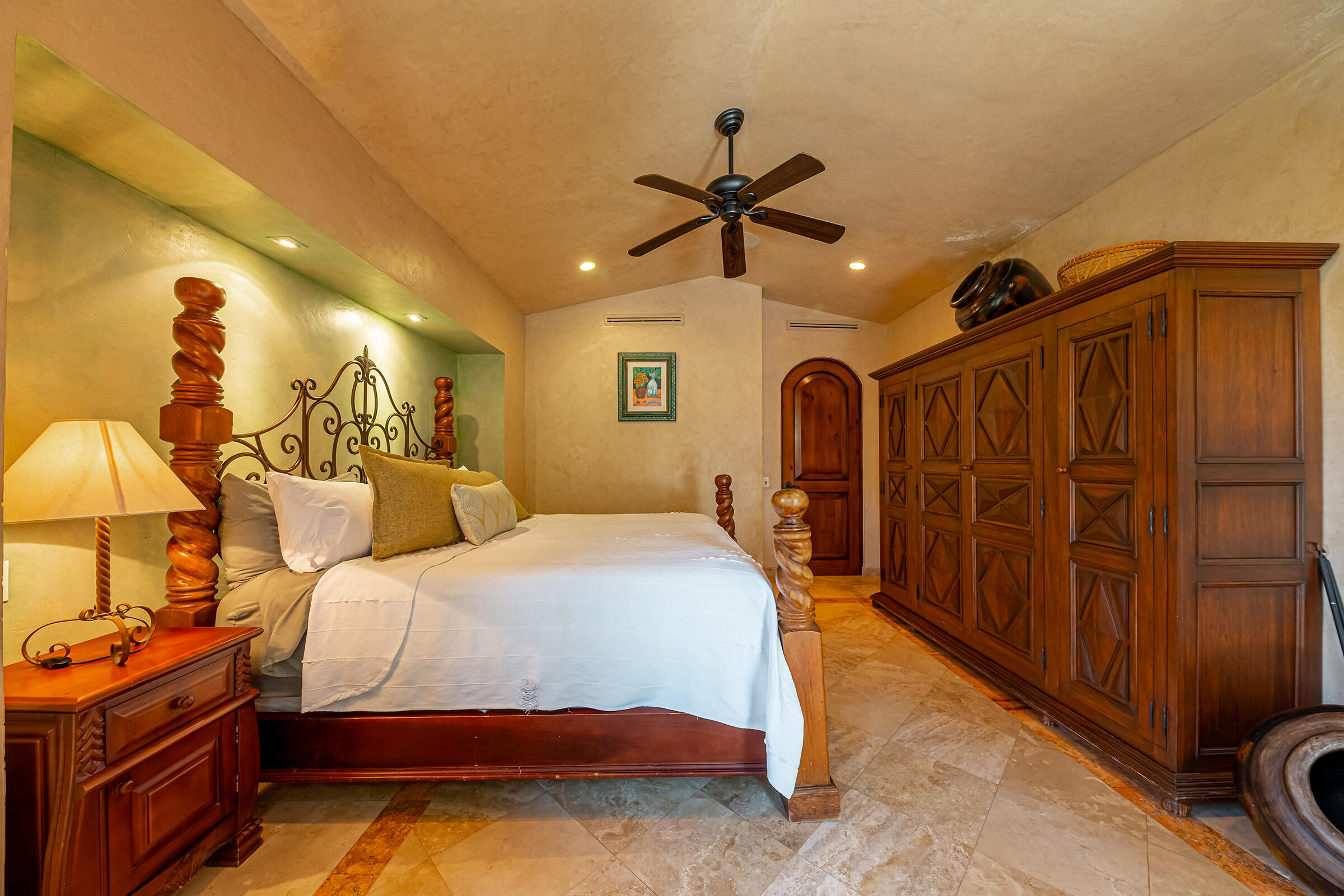 MLS #25-2388 image #19