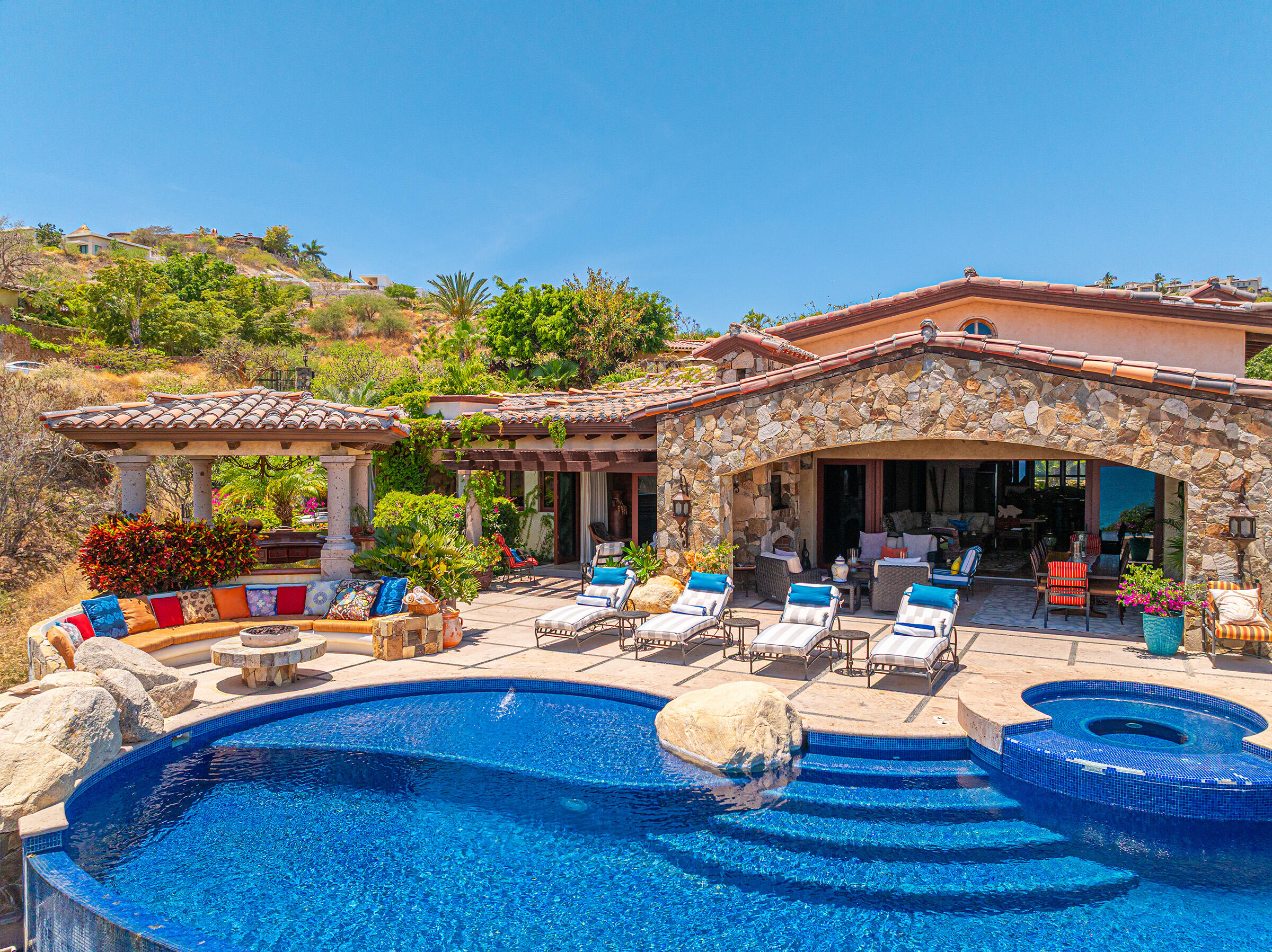 MLS #25-2388 image #21