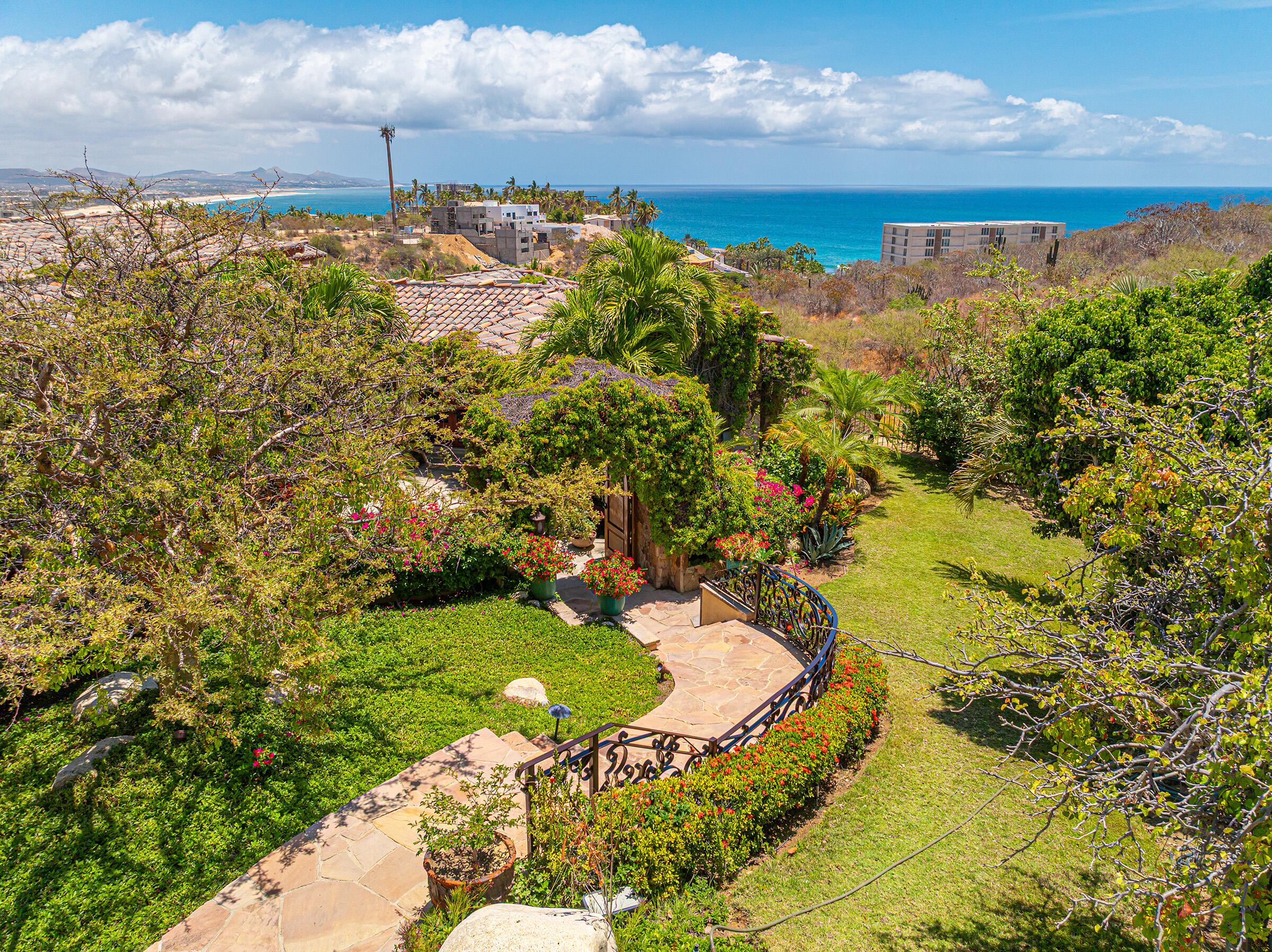 MLS #25-2388 image #23