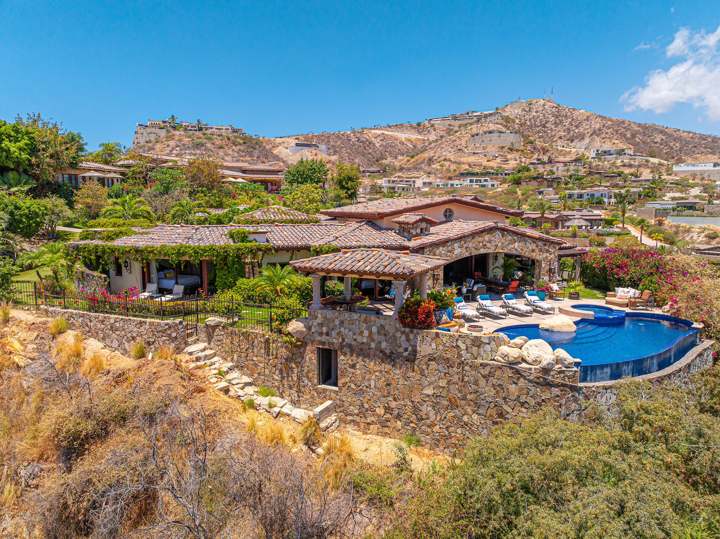 MLS #25-2388 image #30