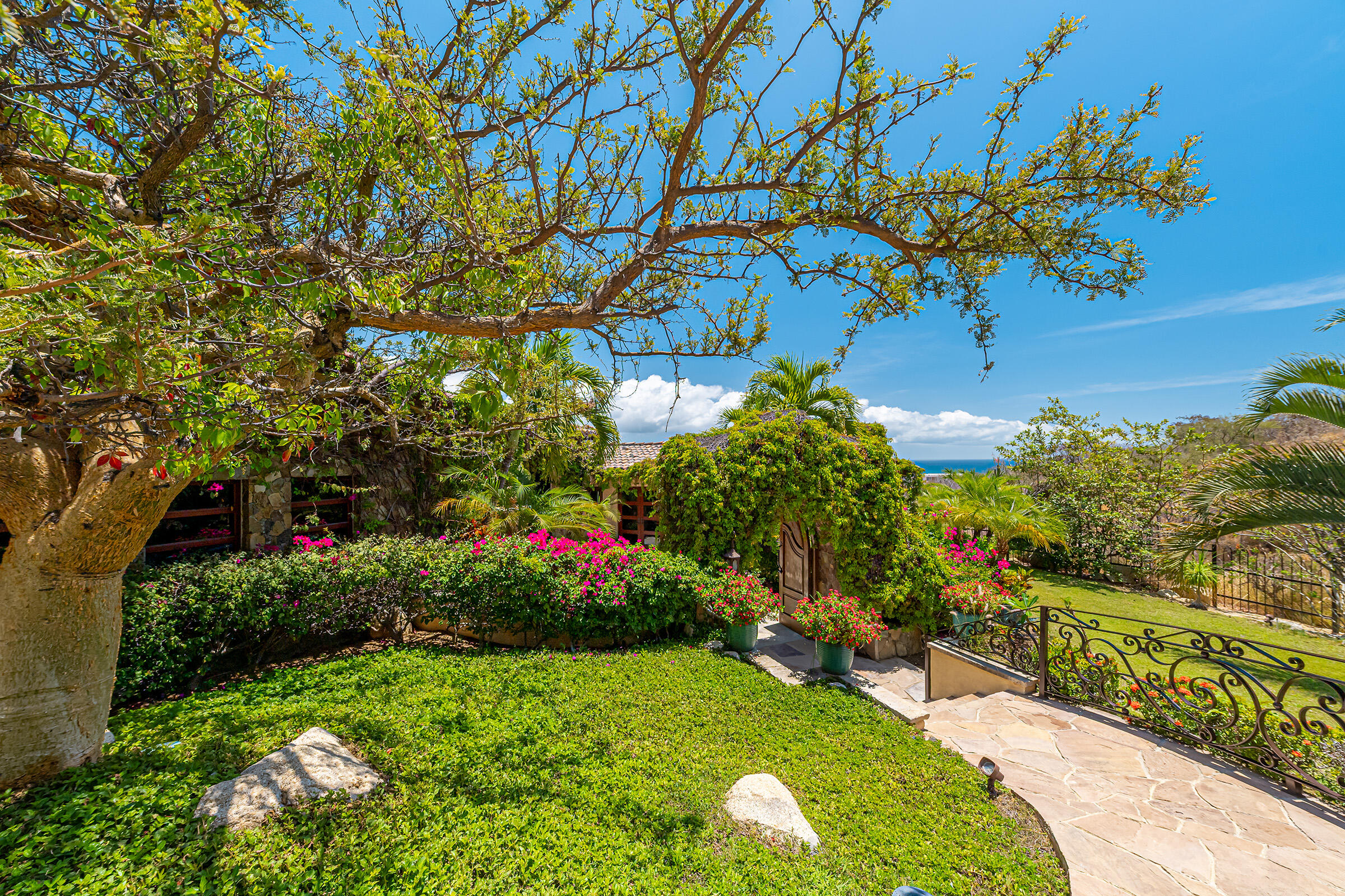 MLS #25-2388 image #33