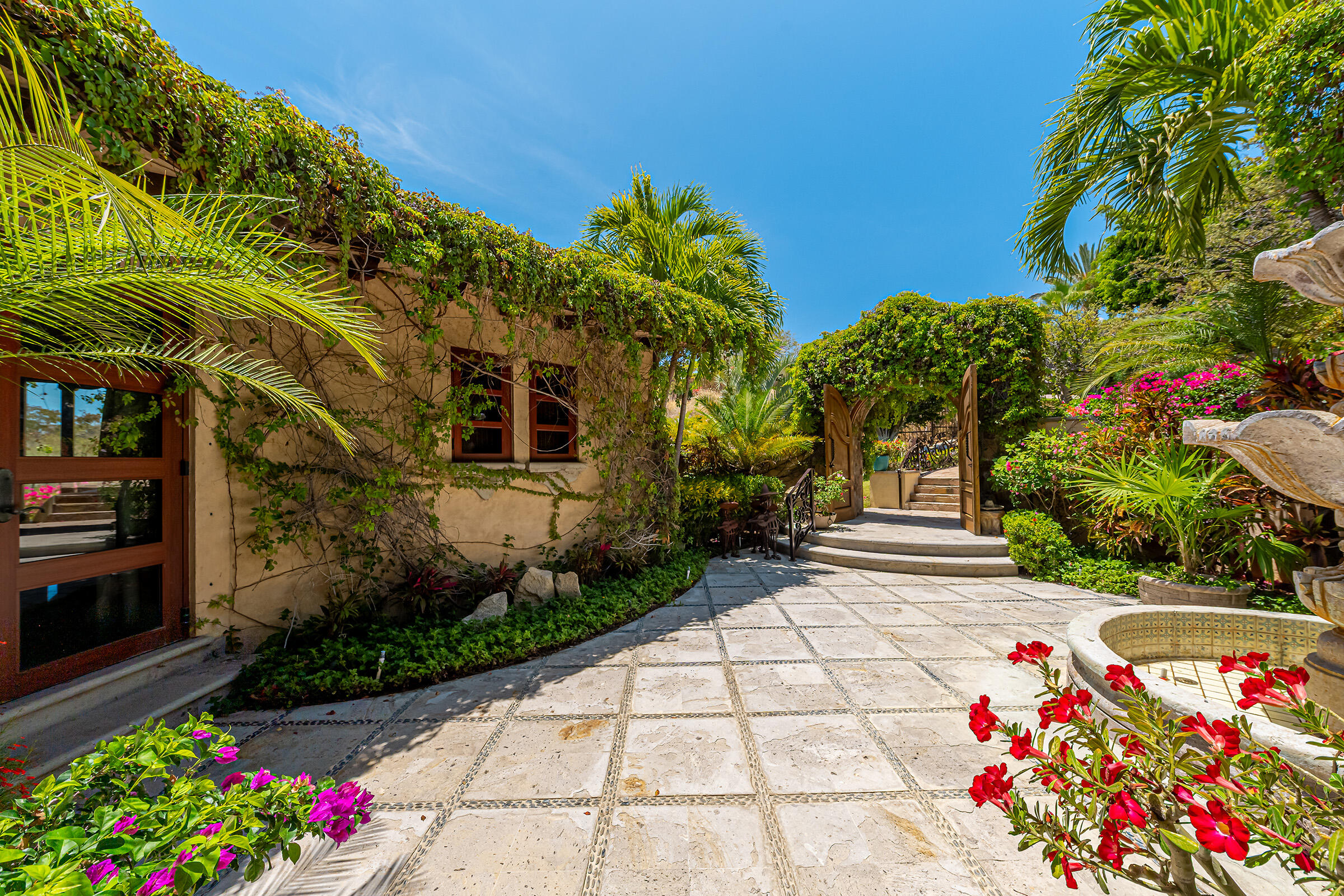 MLS #25-2388 image #35