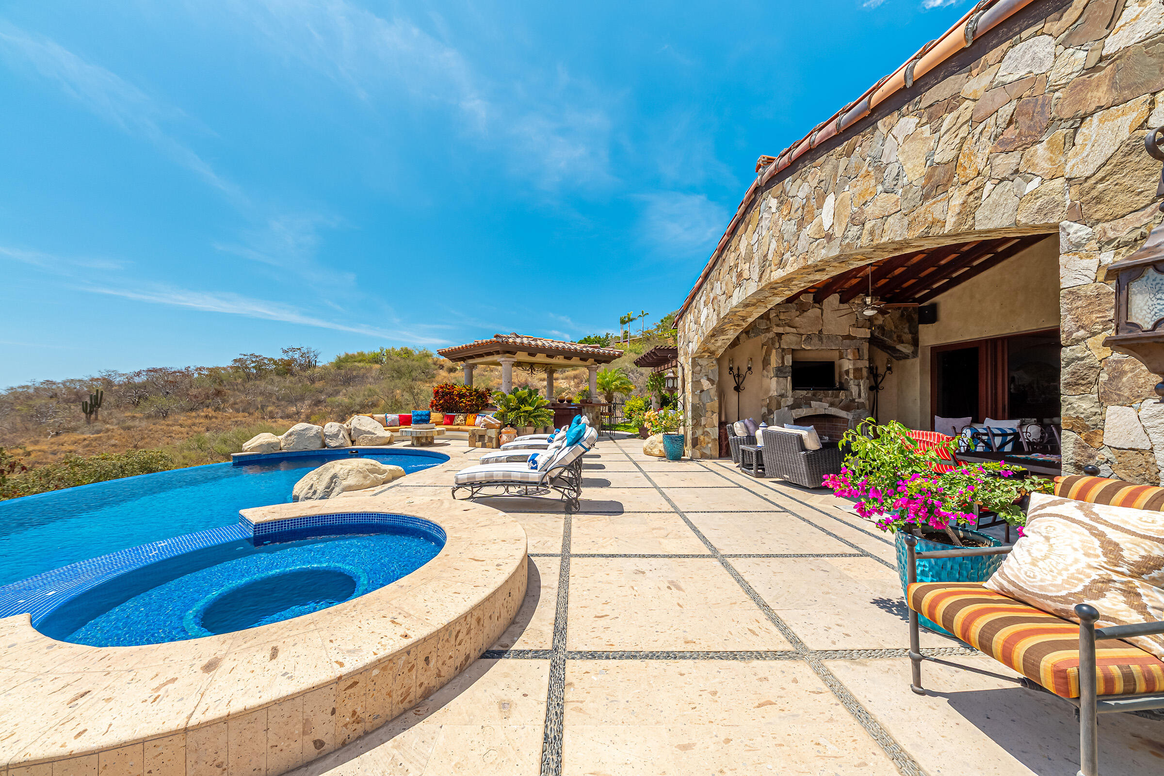 MLS #25-2388 image #56