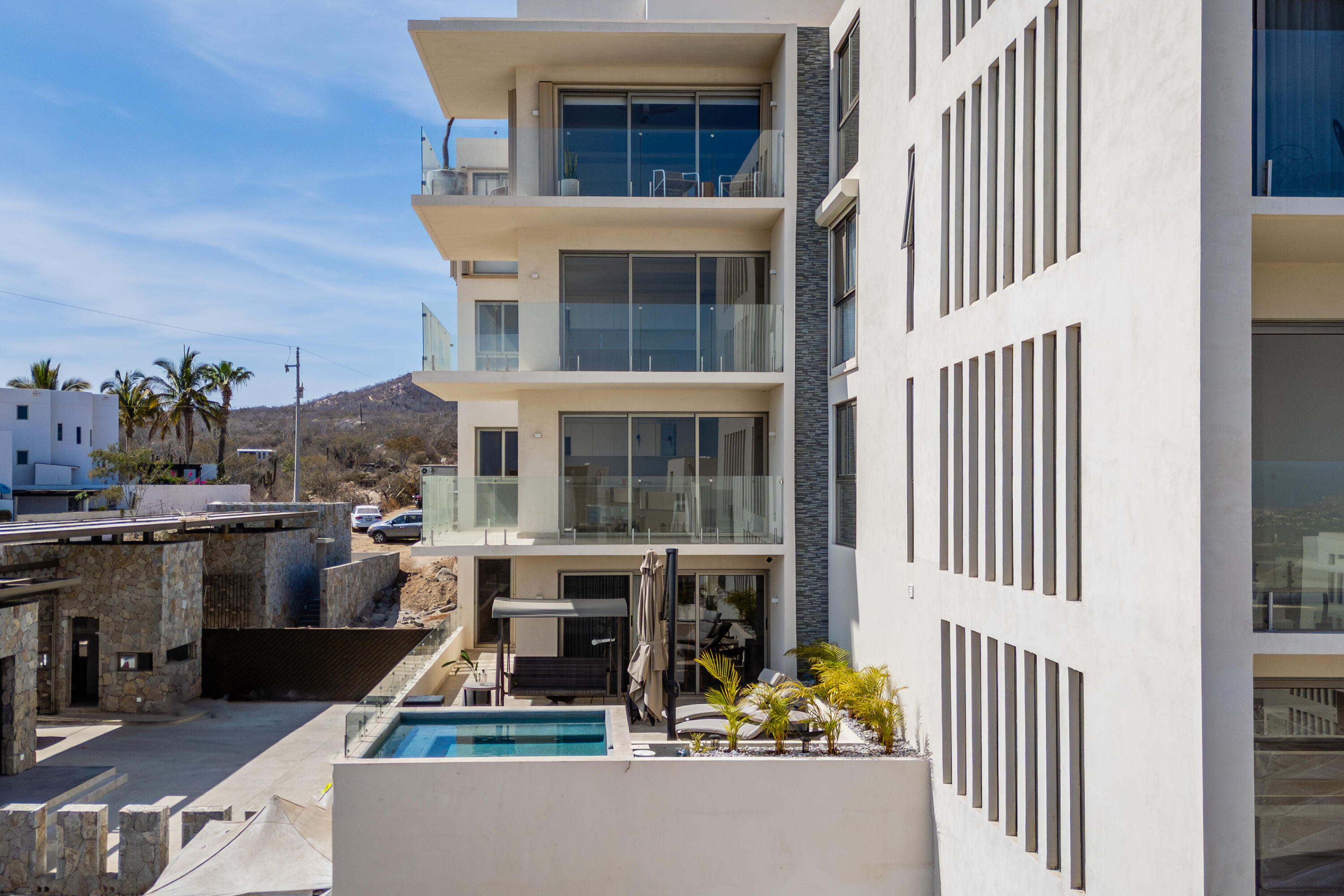 MLS #25-2429 image #2