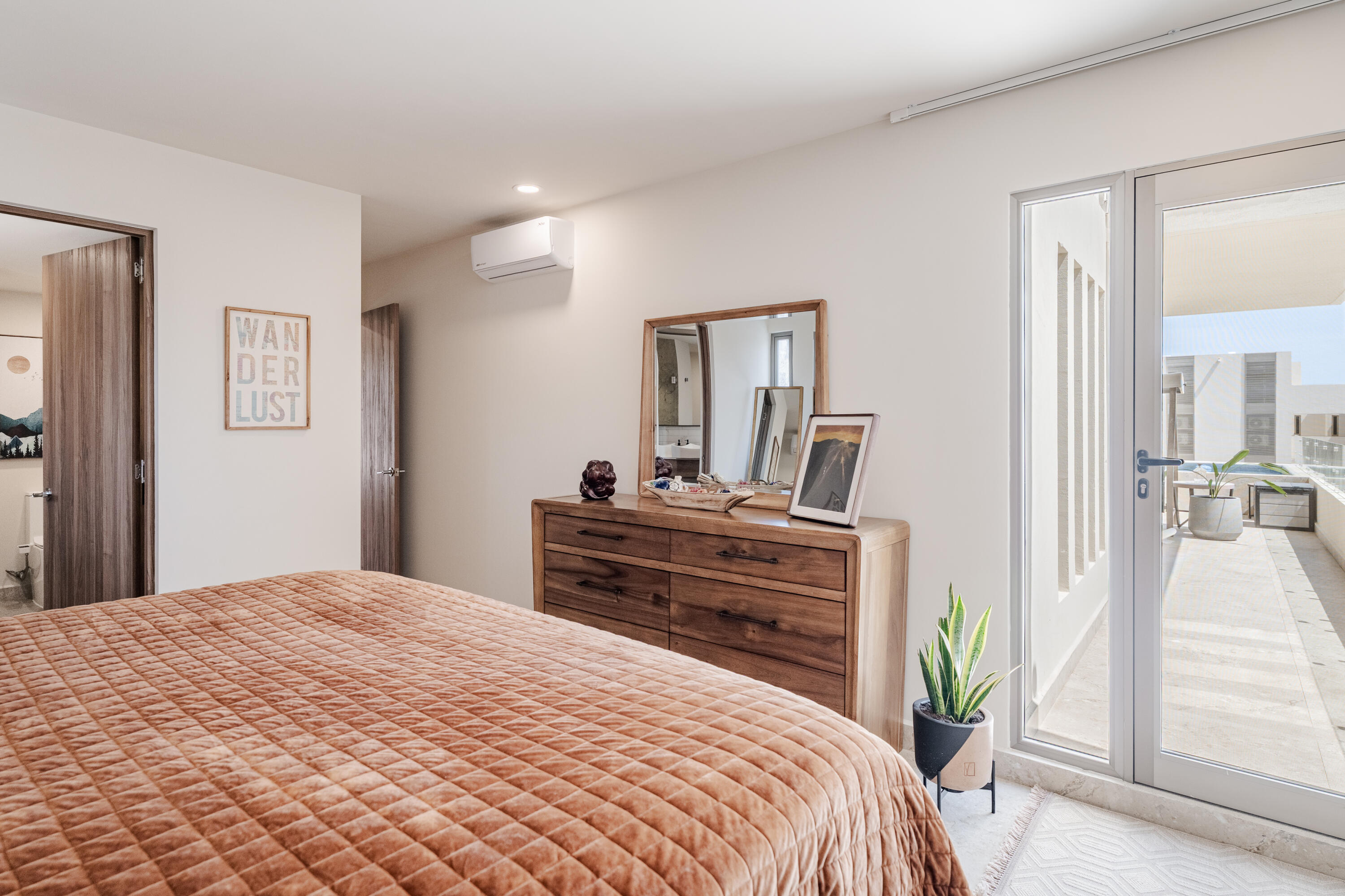 MLS #25-2429 image #23