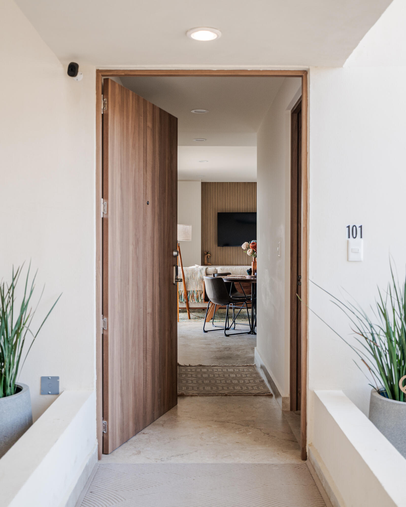 MLS #25-2429 image #3