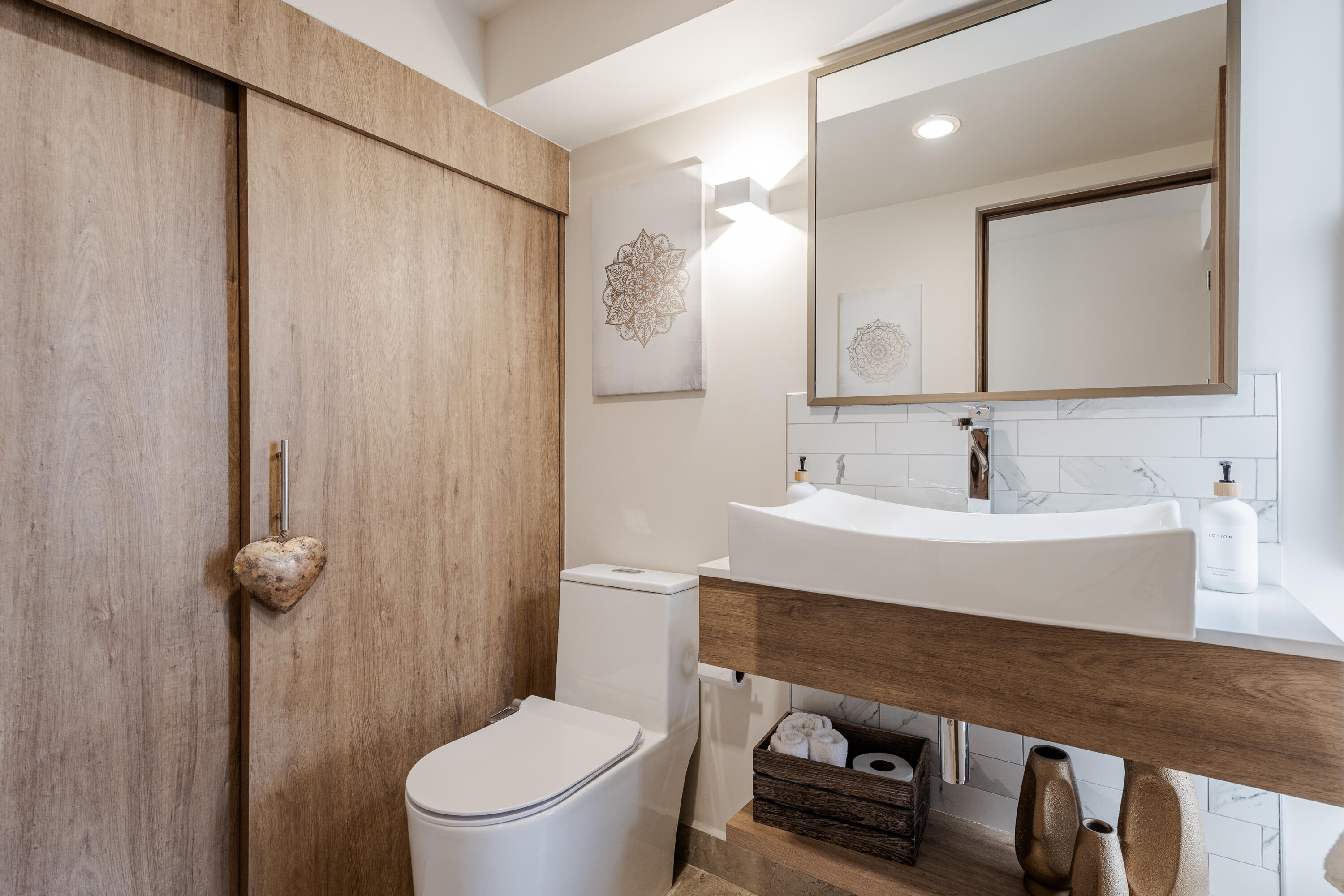 MLS #25-2429 image #33