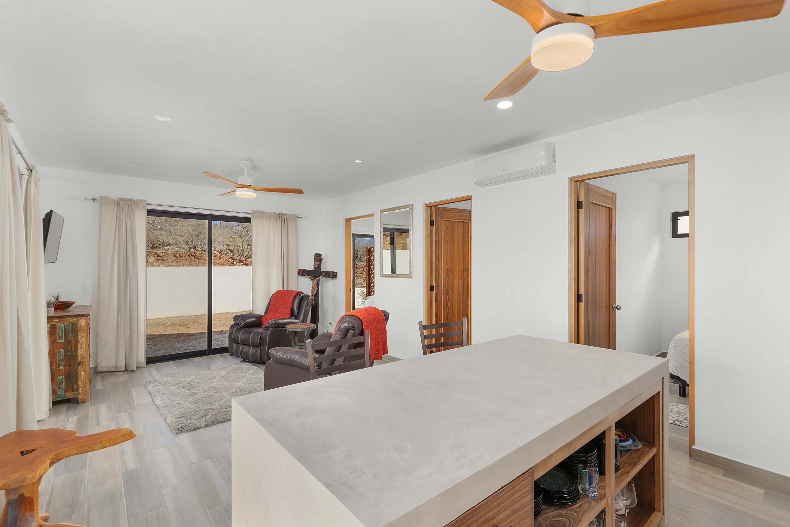 Calicora Vistasol 8 Pacific BCS MLS #25-249 42 MLS #25-249 image #1