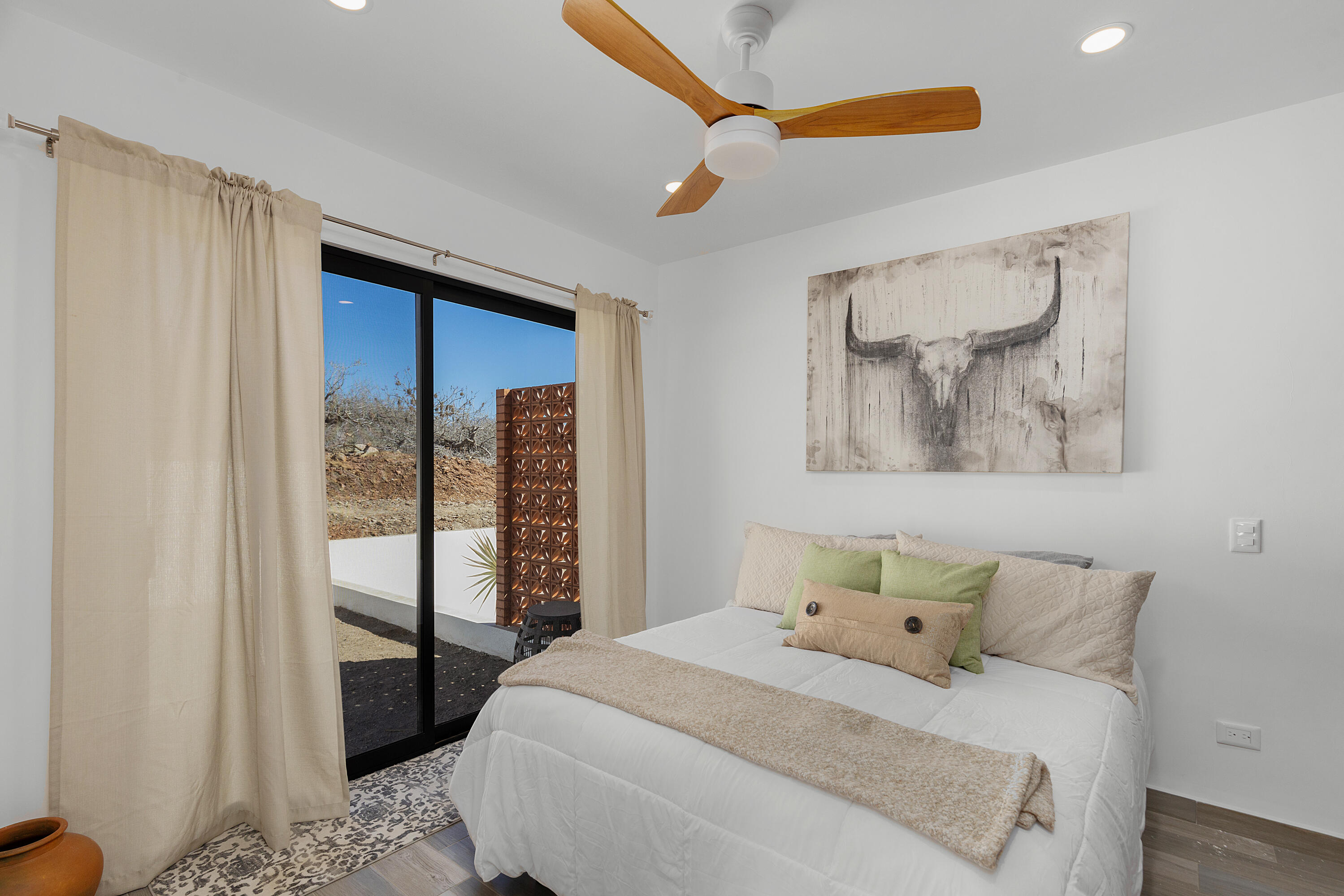 Calicora Vistasol 8 Pacific BCS MLS #25-249 46 MLS #25-249 image #5