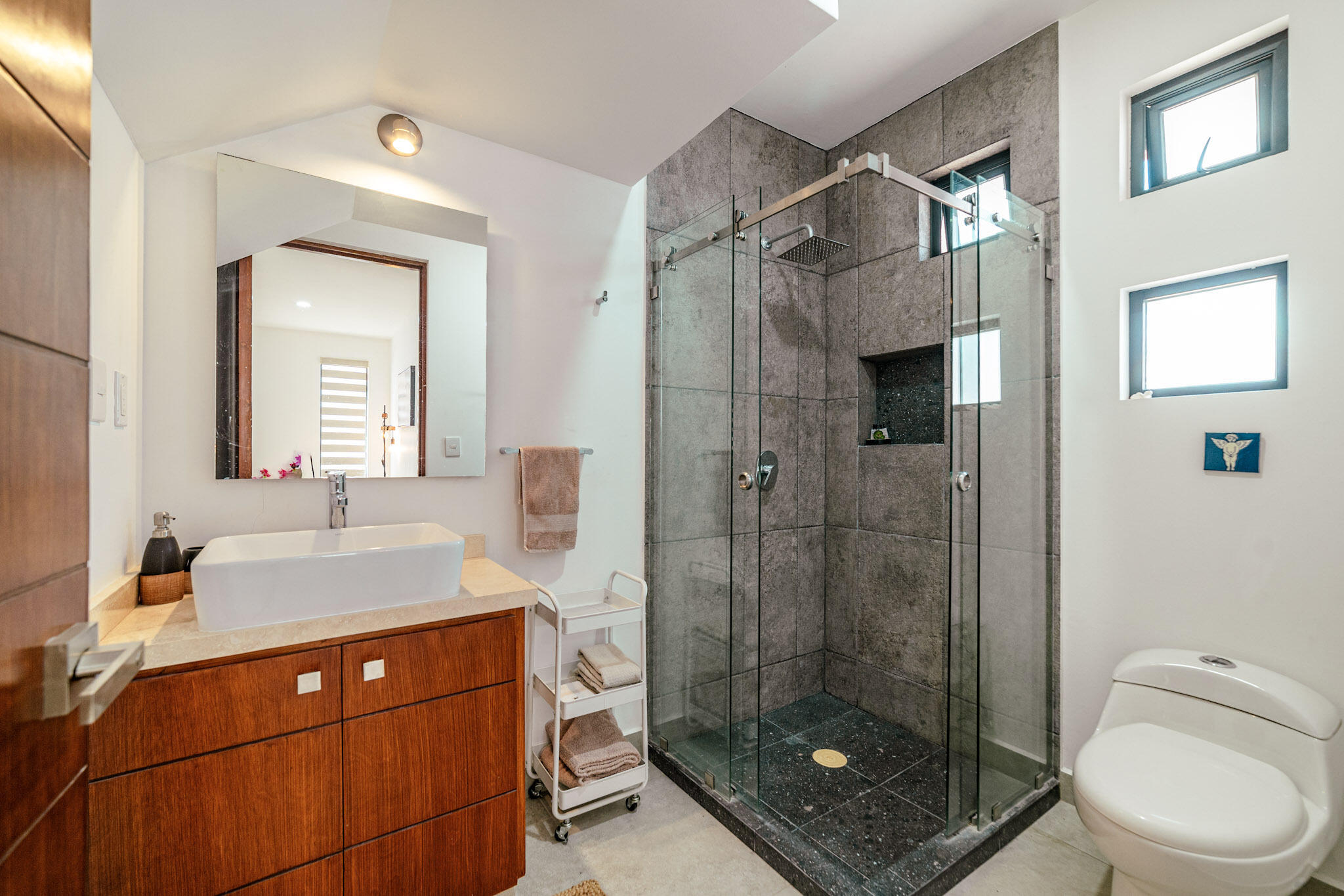 MLS #25-2504 image #22