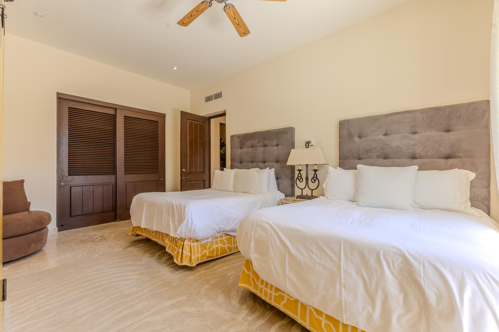 MLS #25-2584 image #38