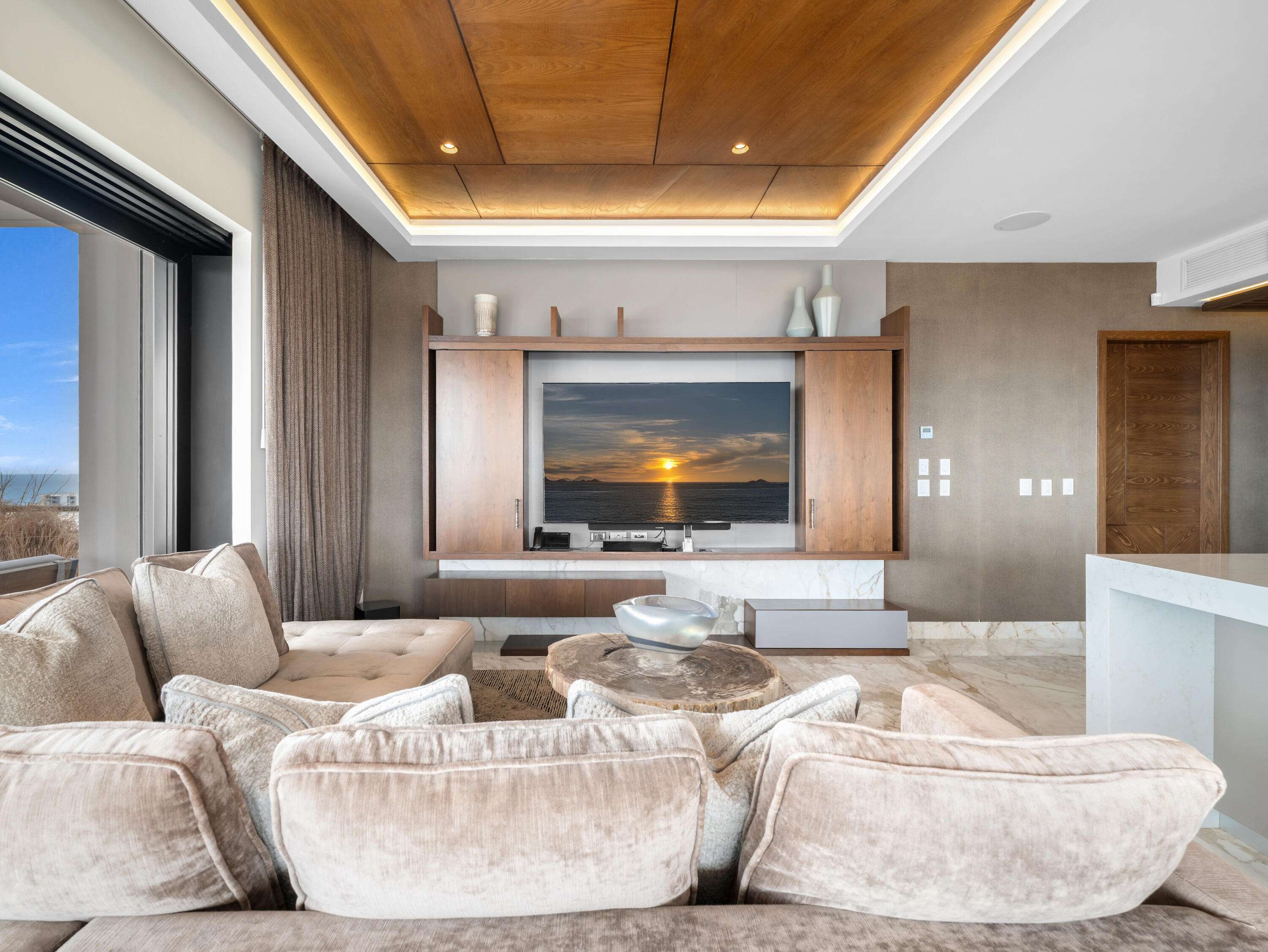 MLS #25-2916 image #2