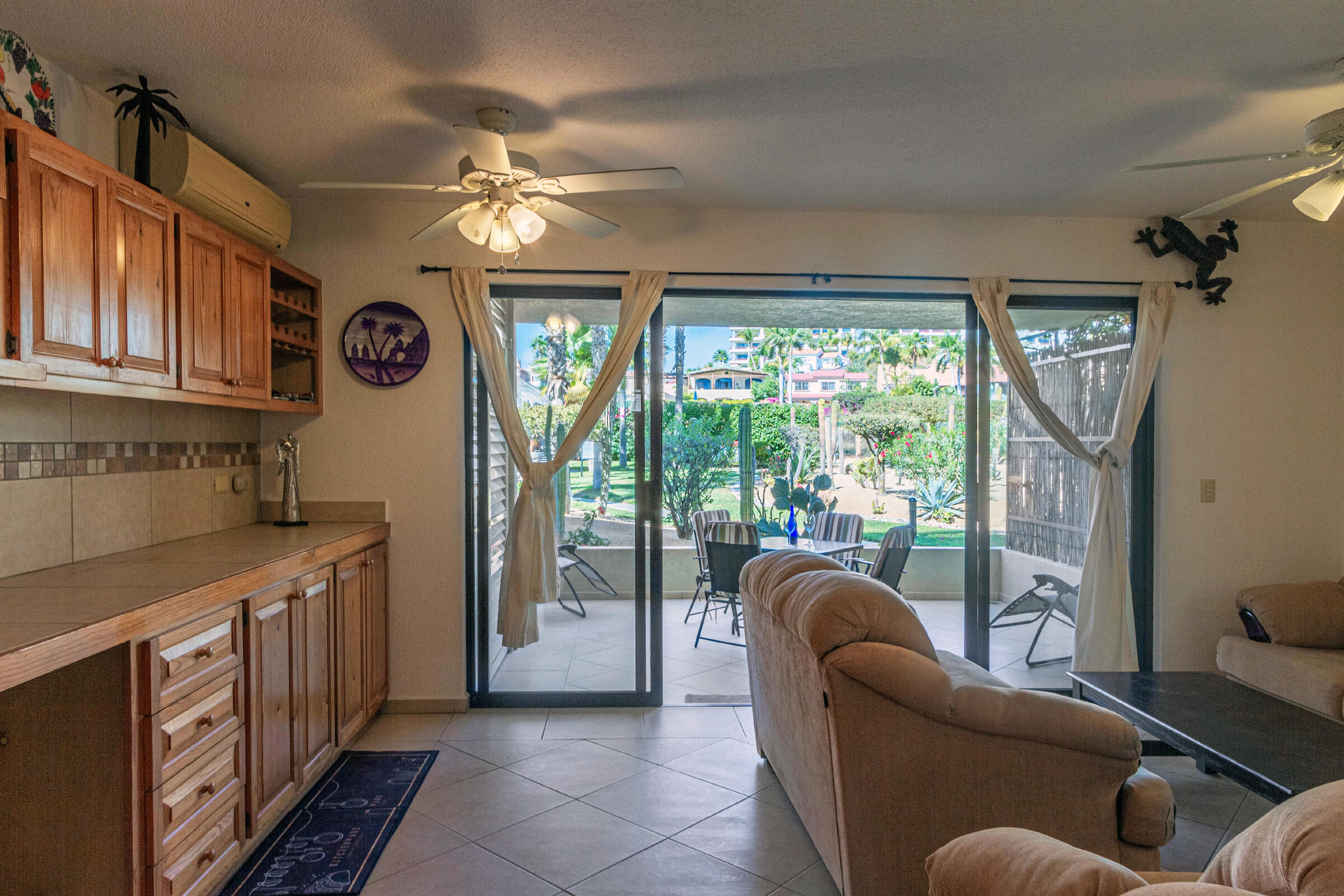 MLS #25-327 img 2