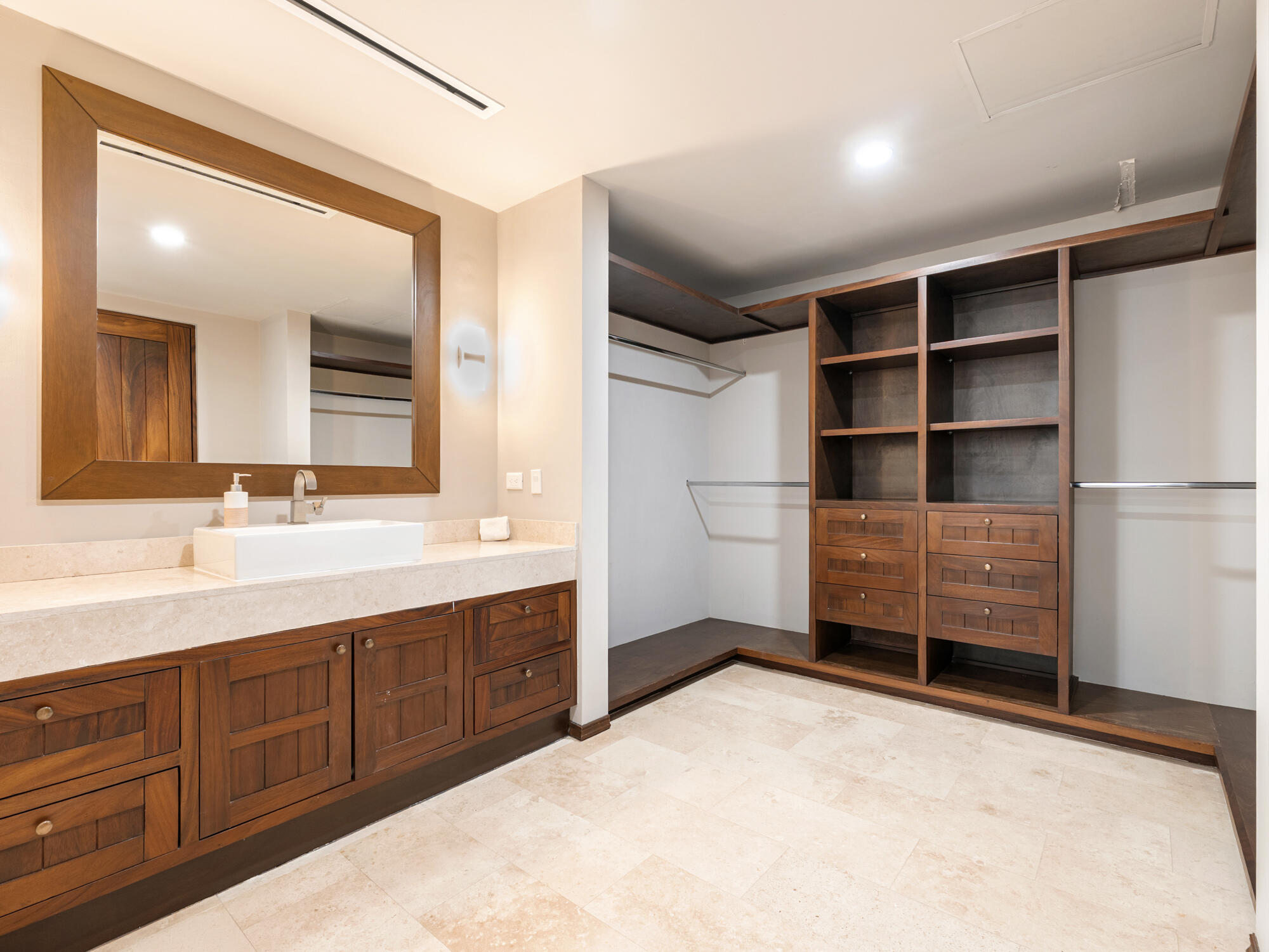 MLS #25-3671 image #13