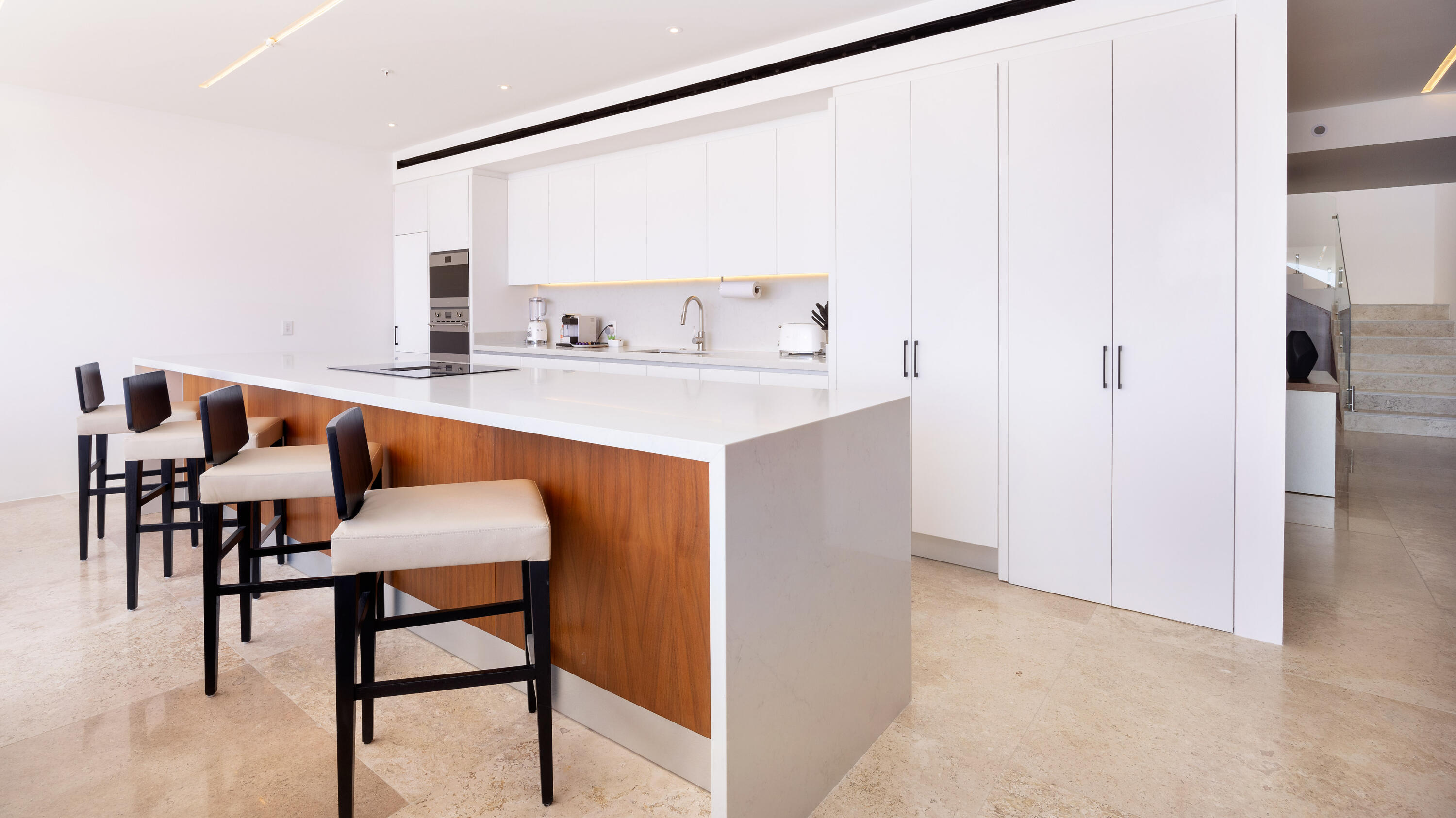 MLS #25-394 image #2