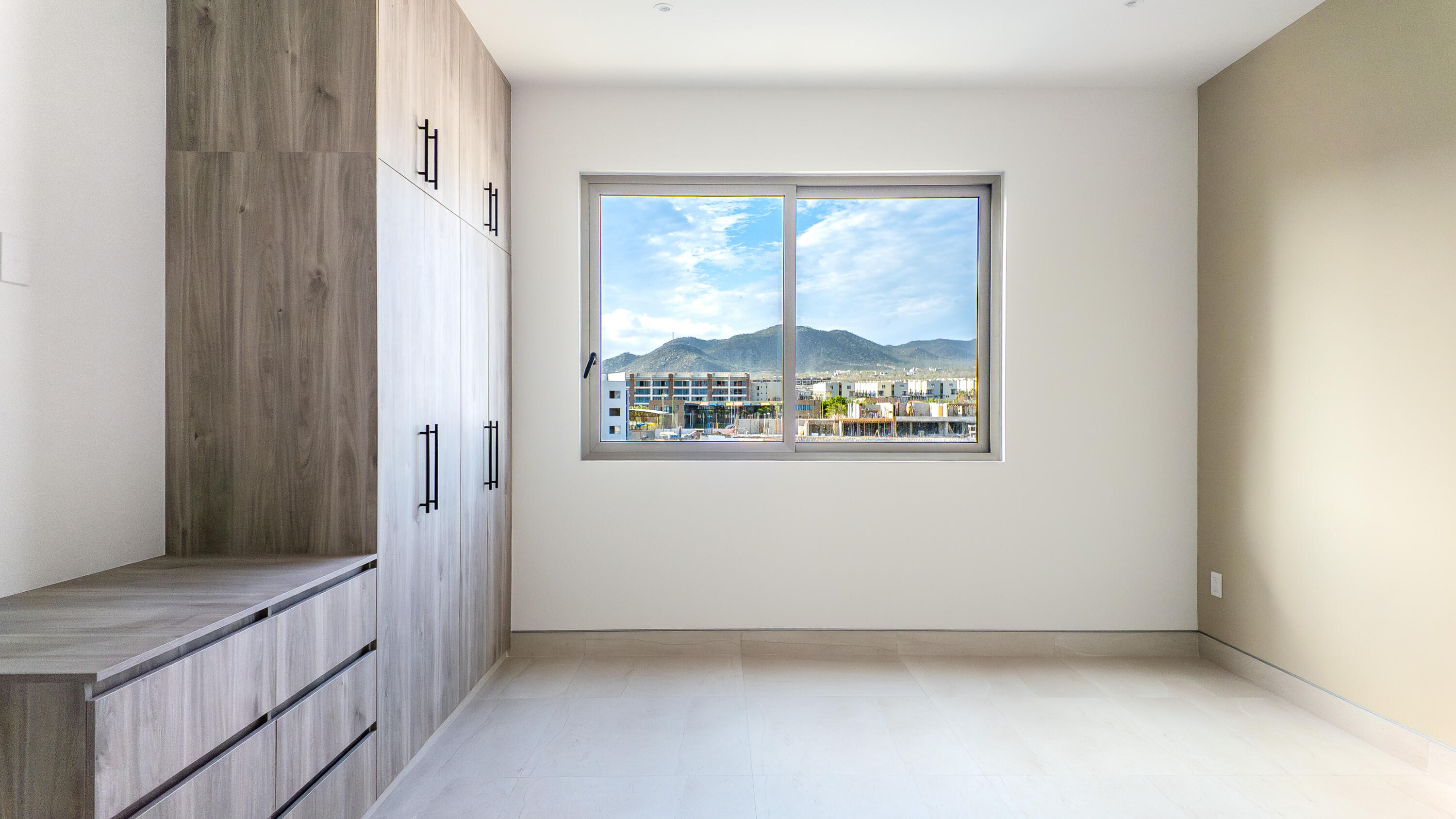 MLS #25-3962 image #12