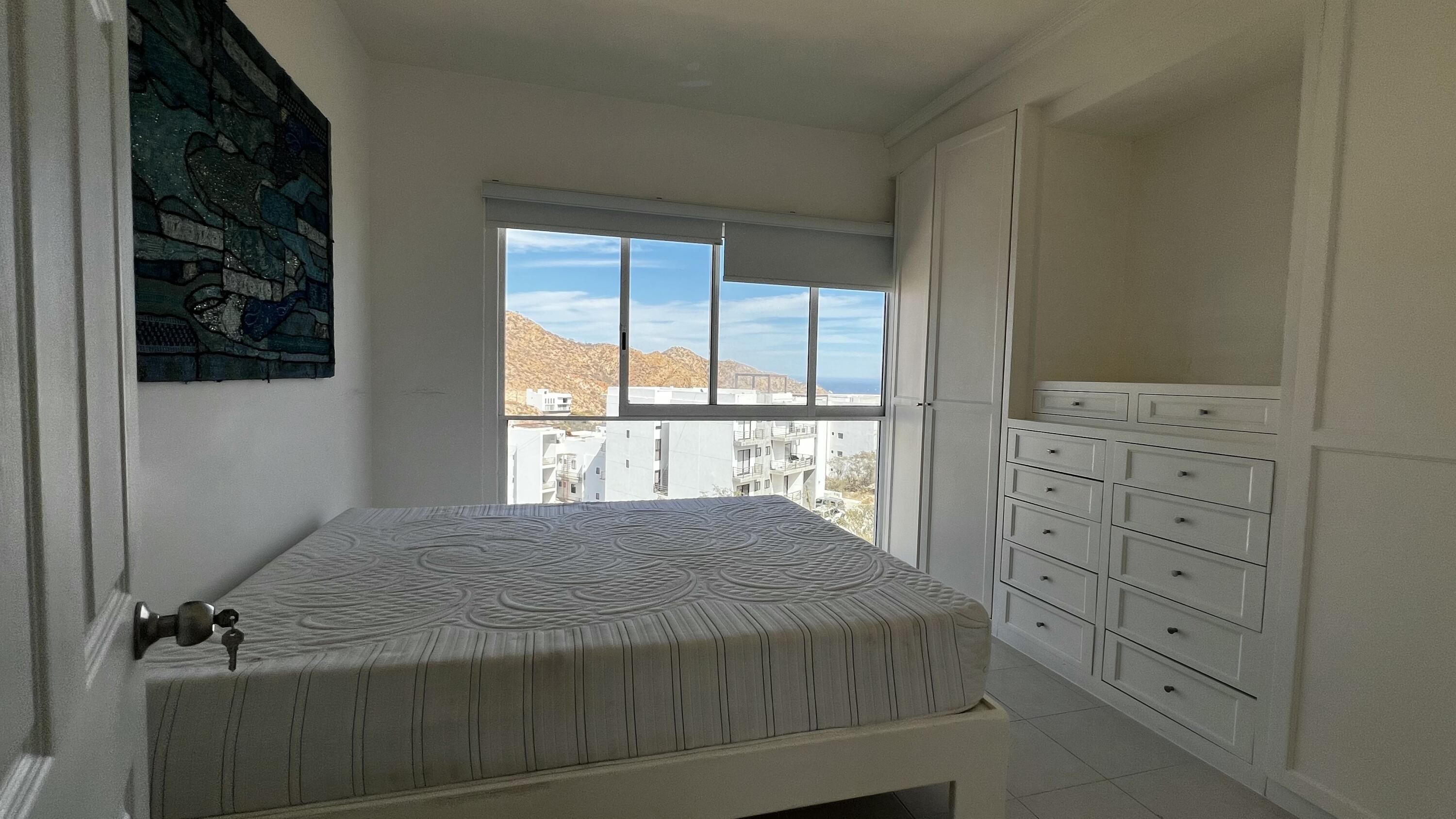 MLS #25-4010 image #10