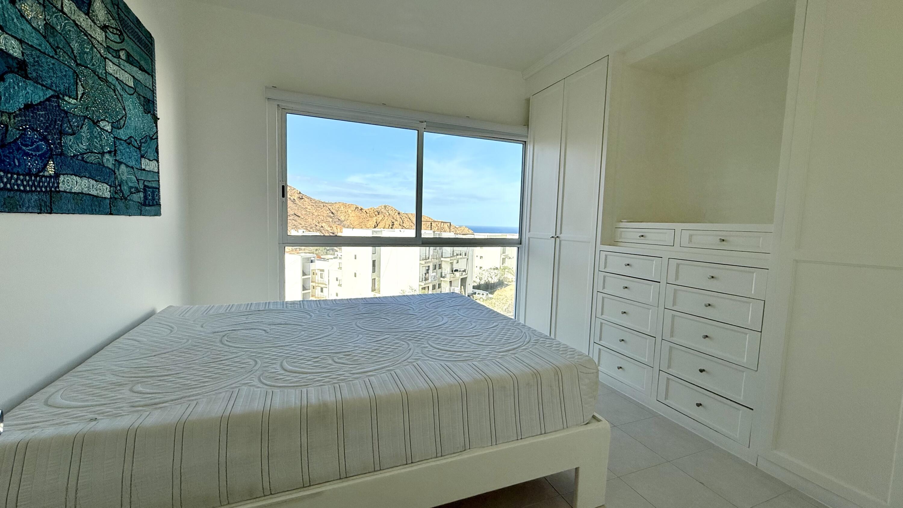 MLS #25-4010 image #9