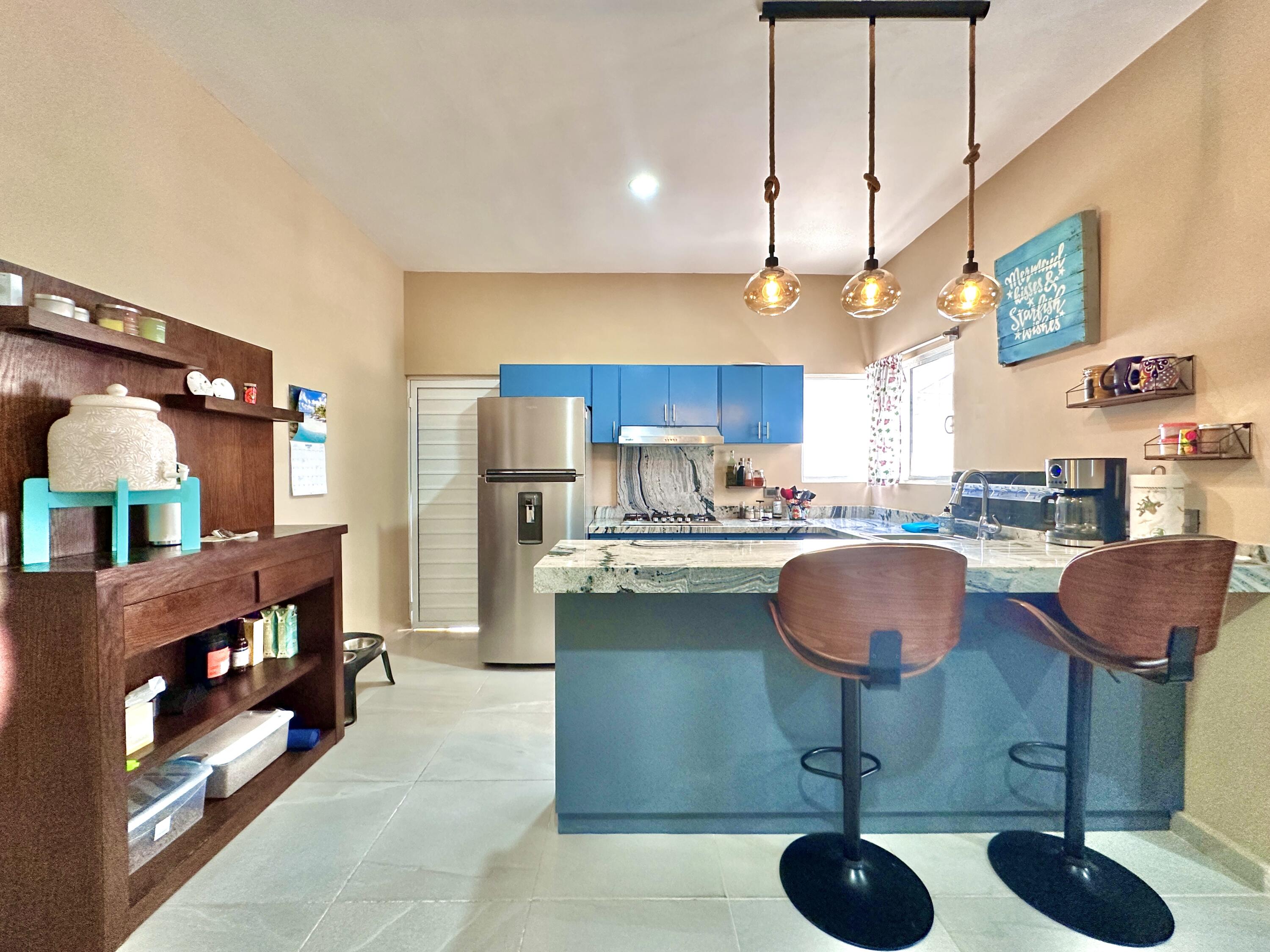 Roxy's Retreat La Paz BCS MLS #25-4076 42 MLS #25-4076 image #1