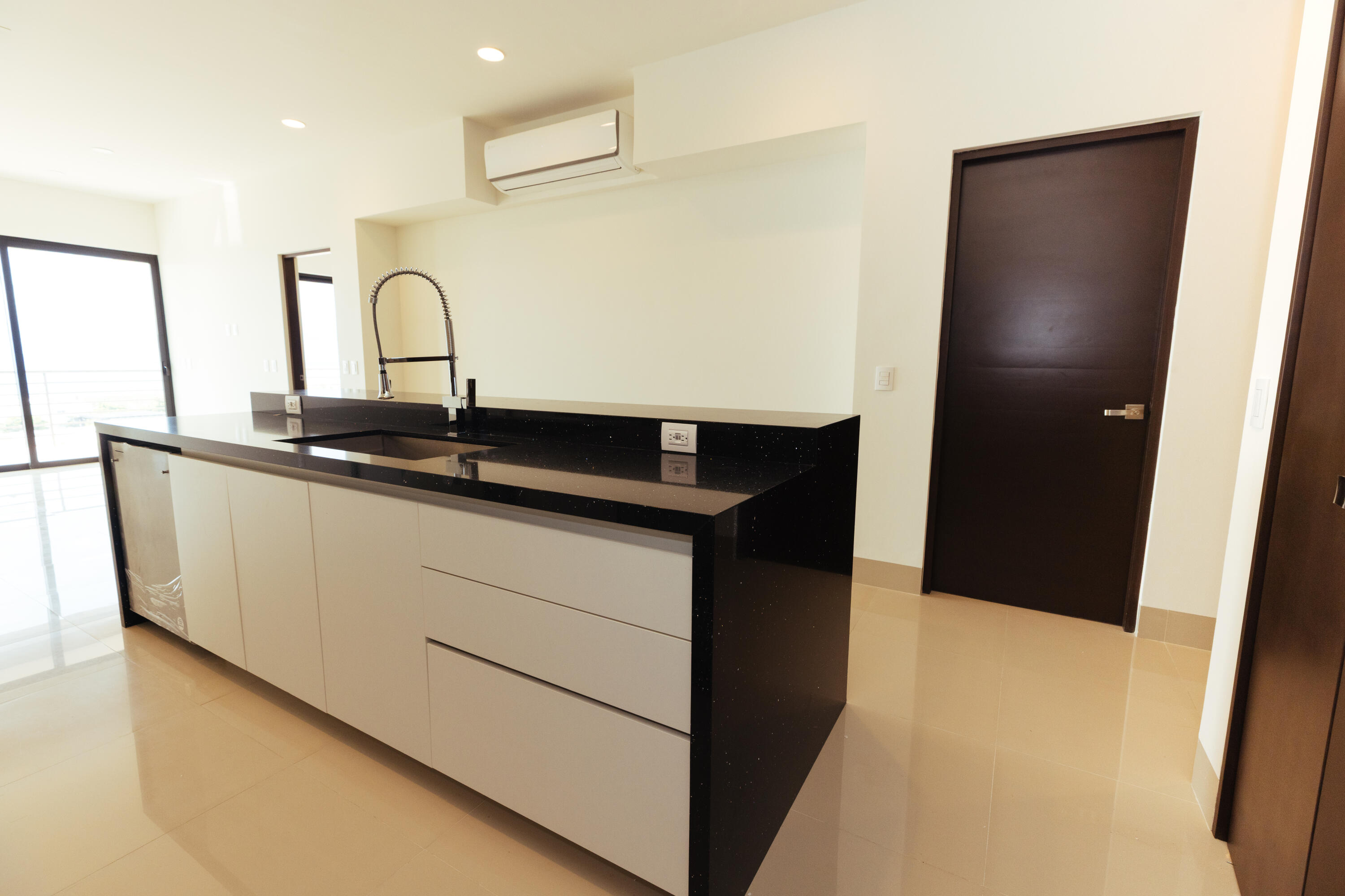 MLS #25-4261 image #5