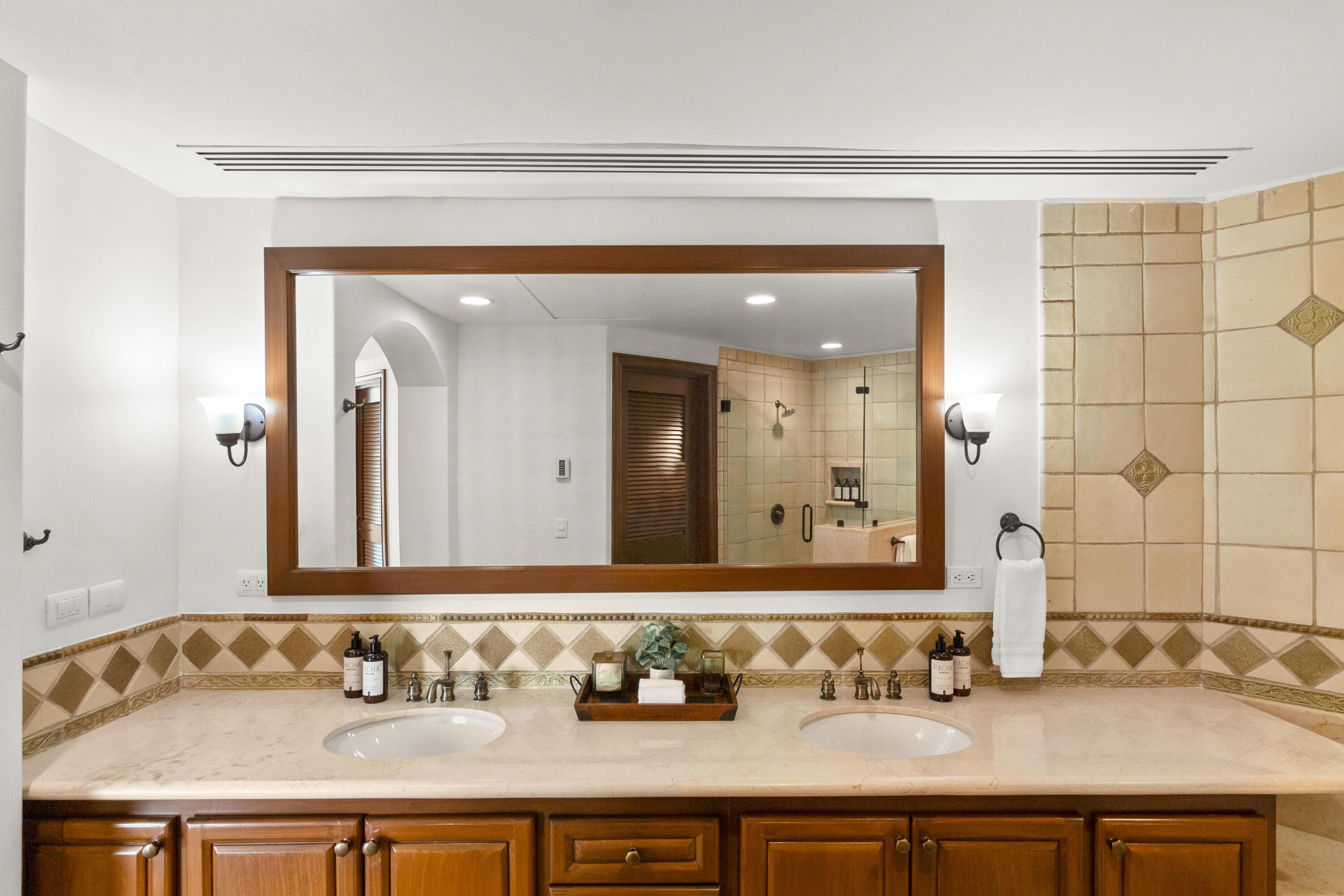 MLS #25-4446 image #24