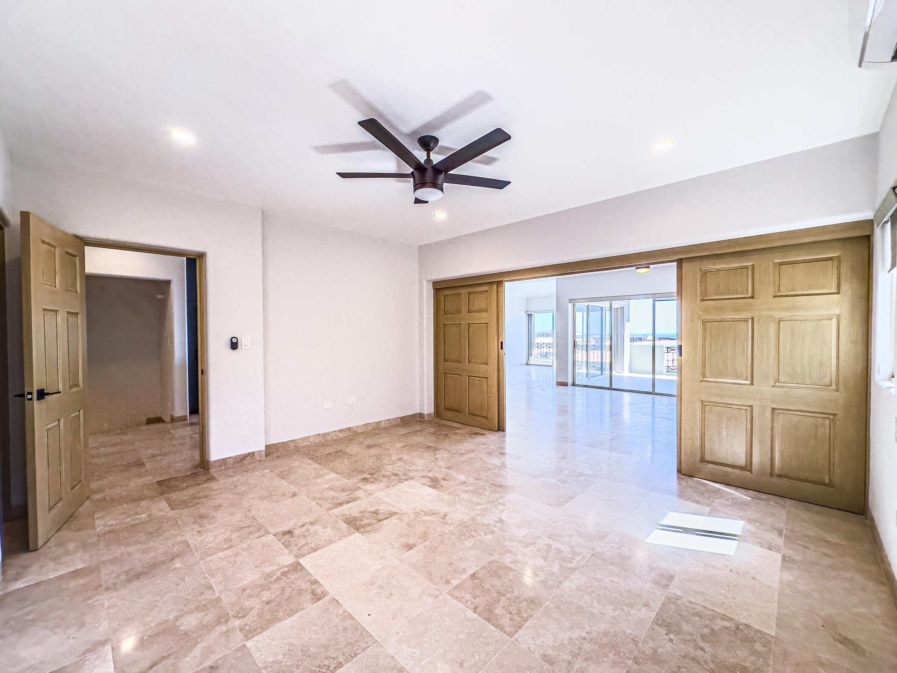 MLS #25-465 image #12