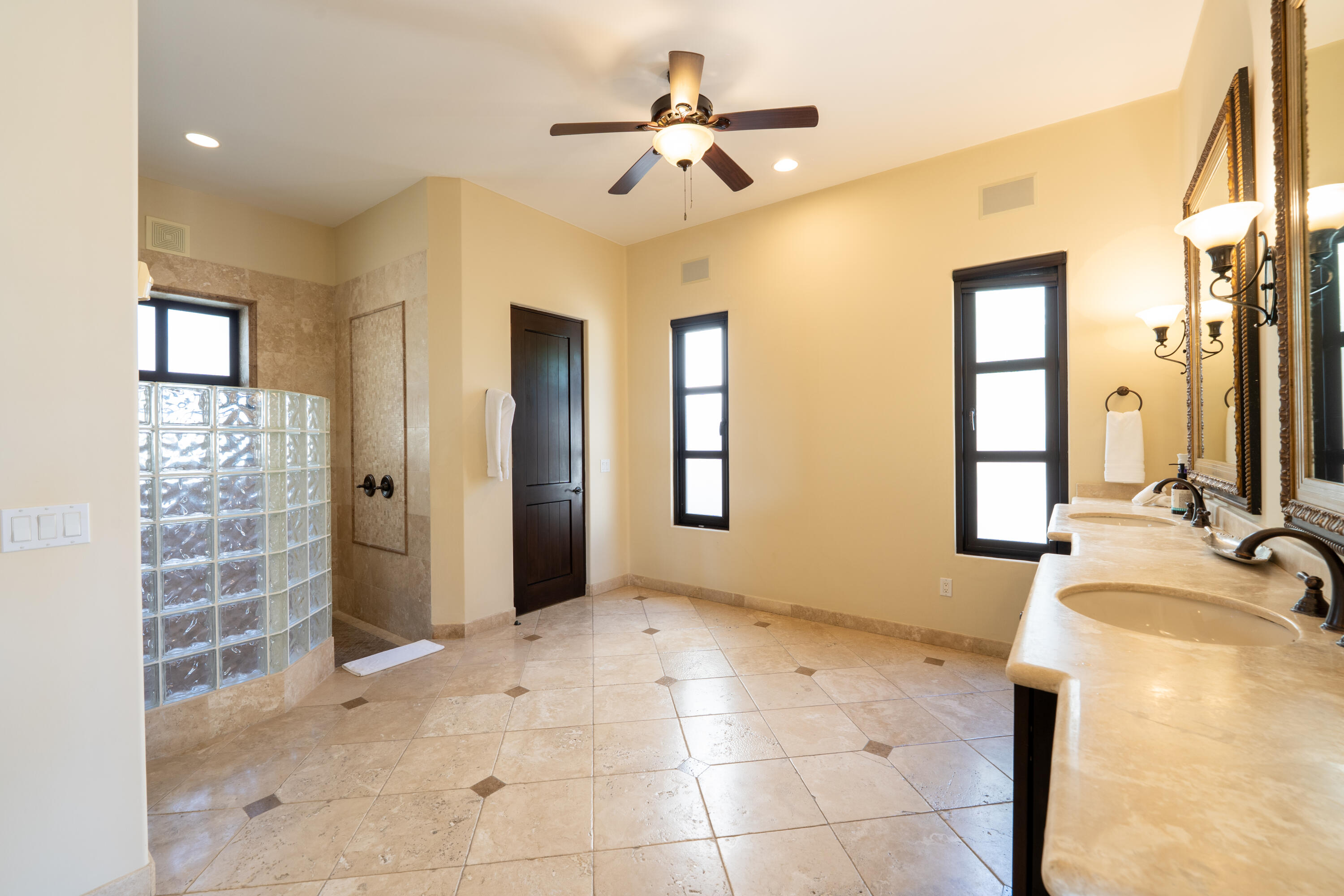 MLS #25-4823 image #11