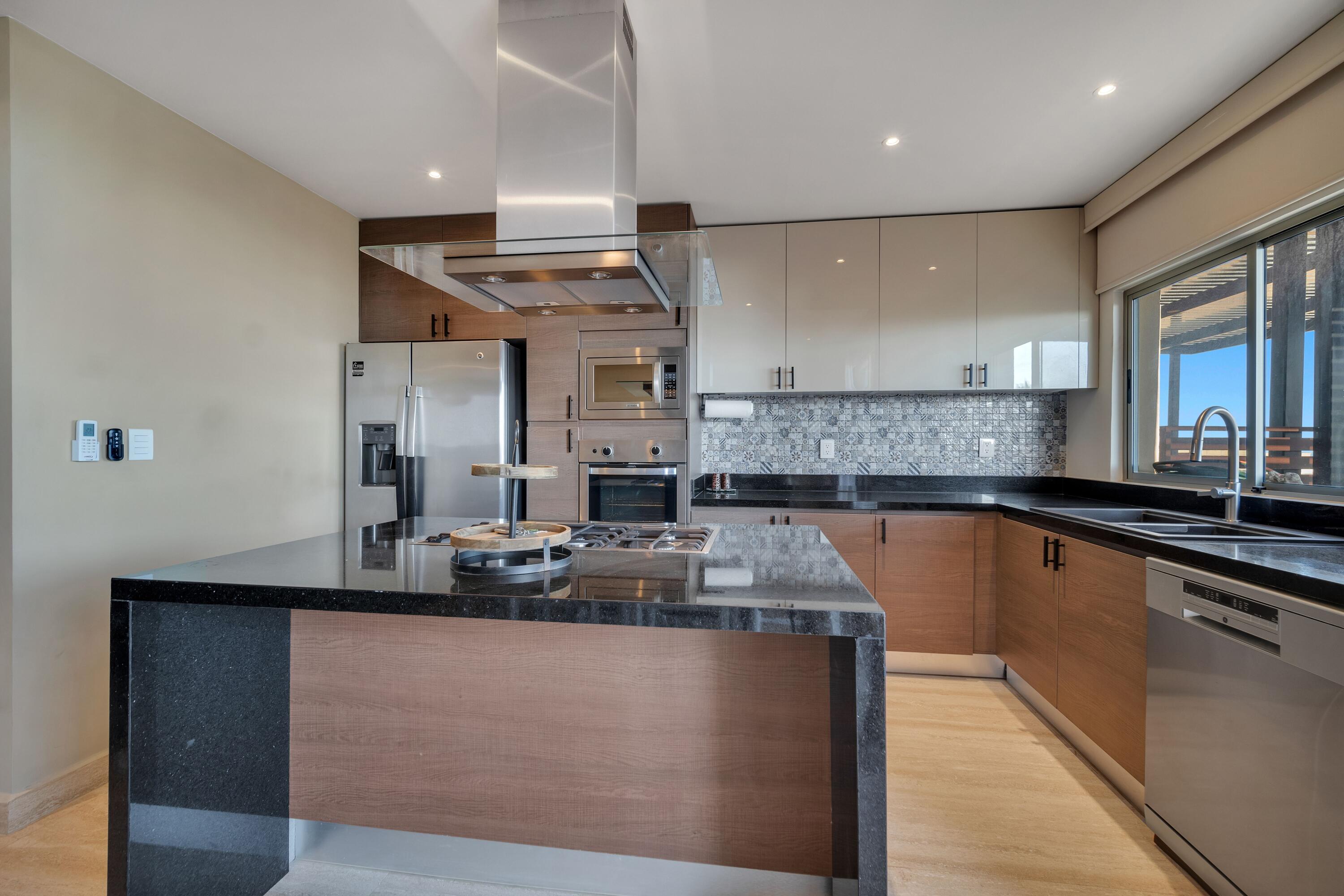 MLS #25-485 image #9