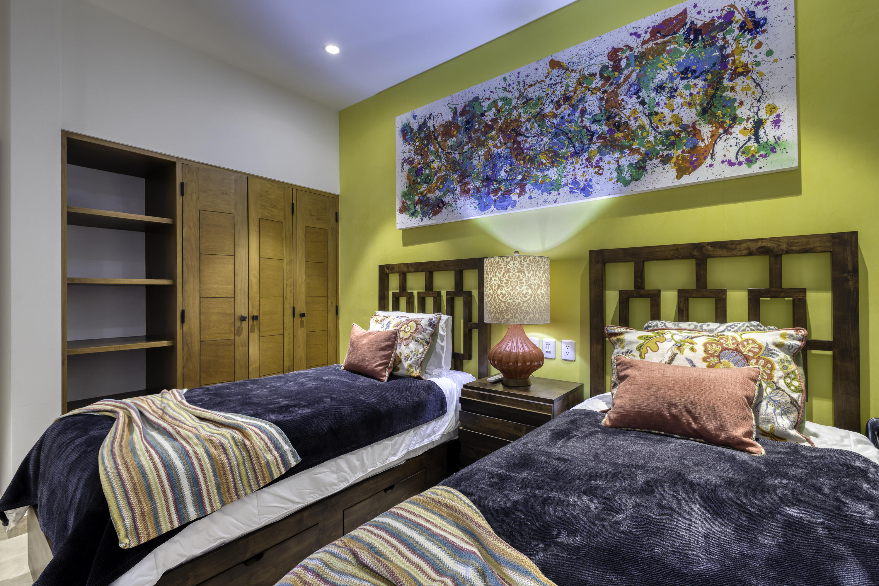 MLS #25-523 image #26