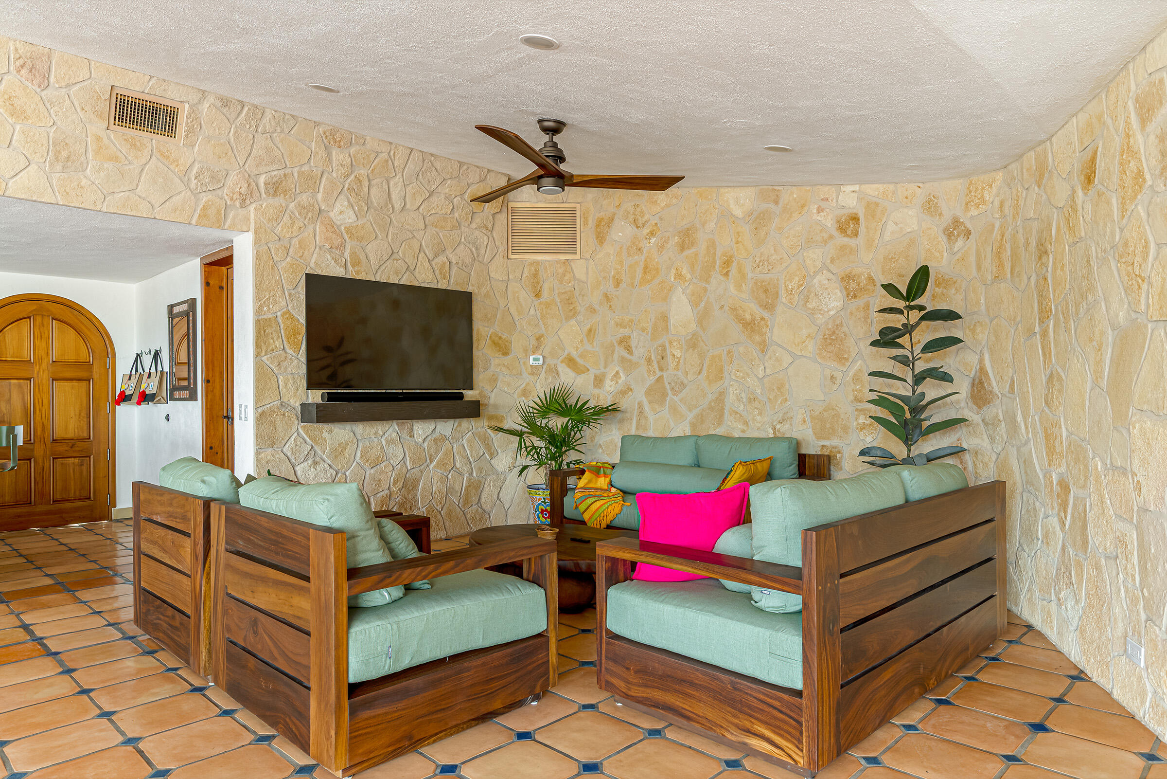 MLS #25-5276 image #8