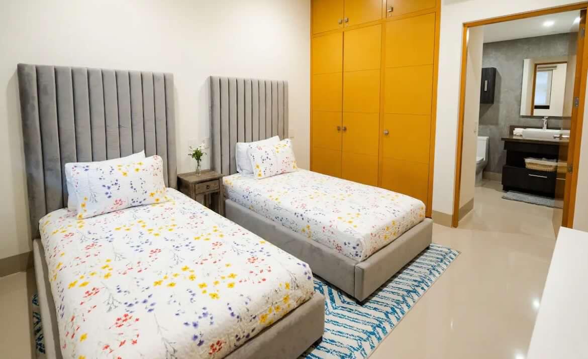 MLS #25-5555 image #17