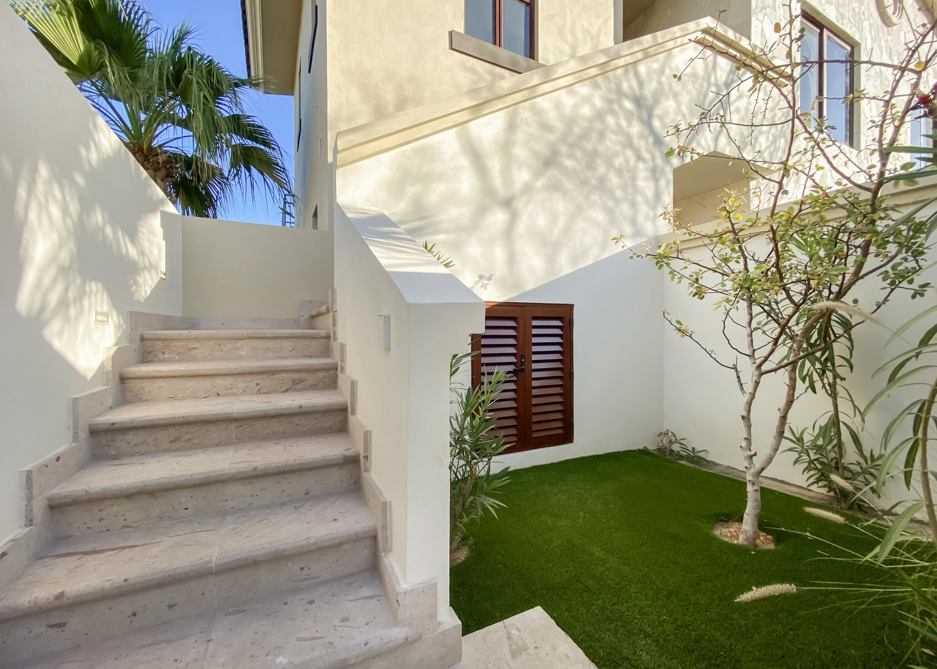 MLS #25-5718 image #2